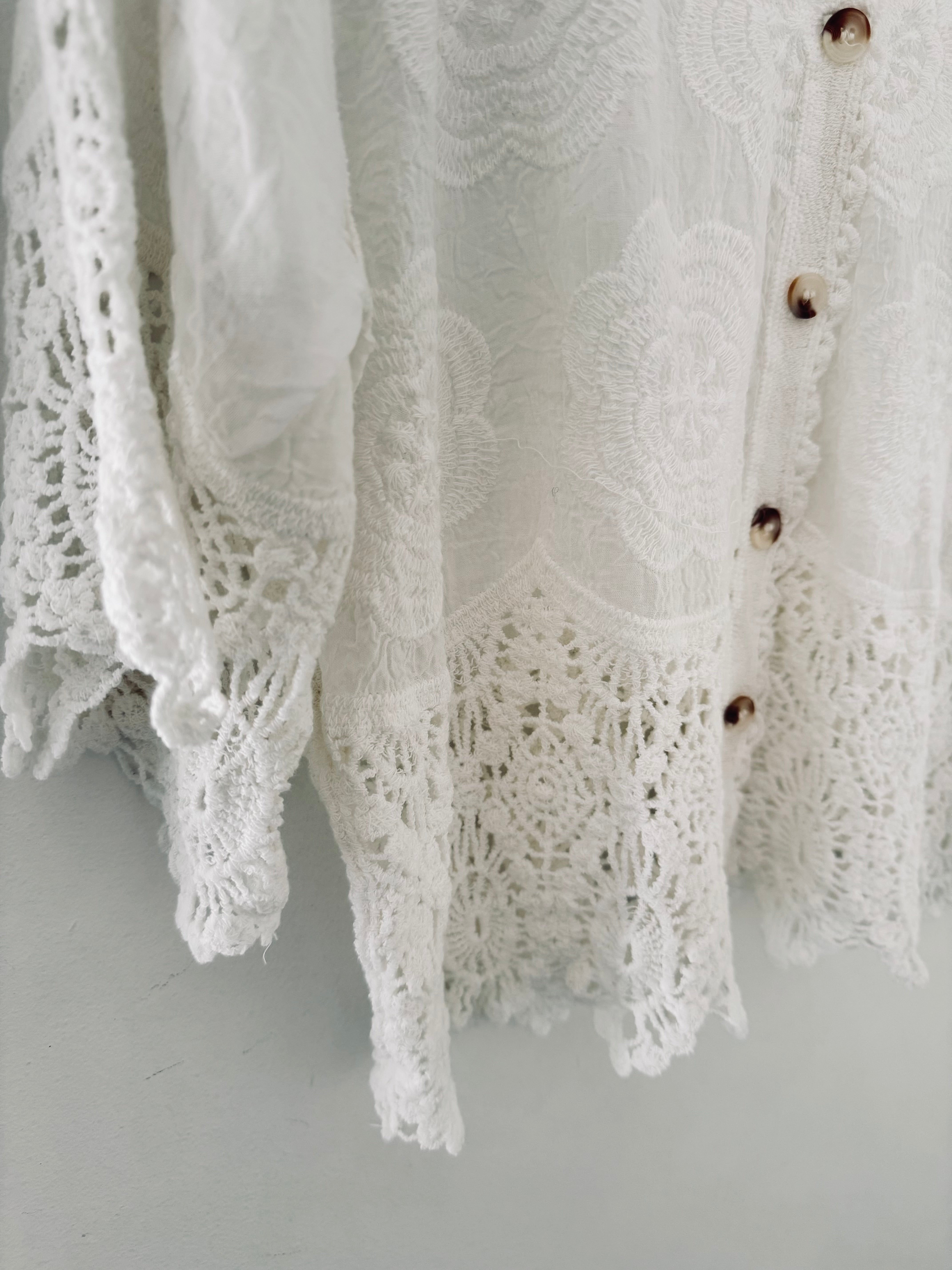 Embroidered Buttoned Top in White