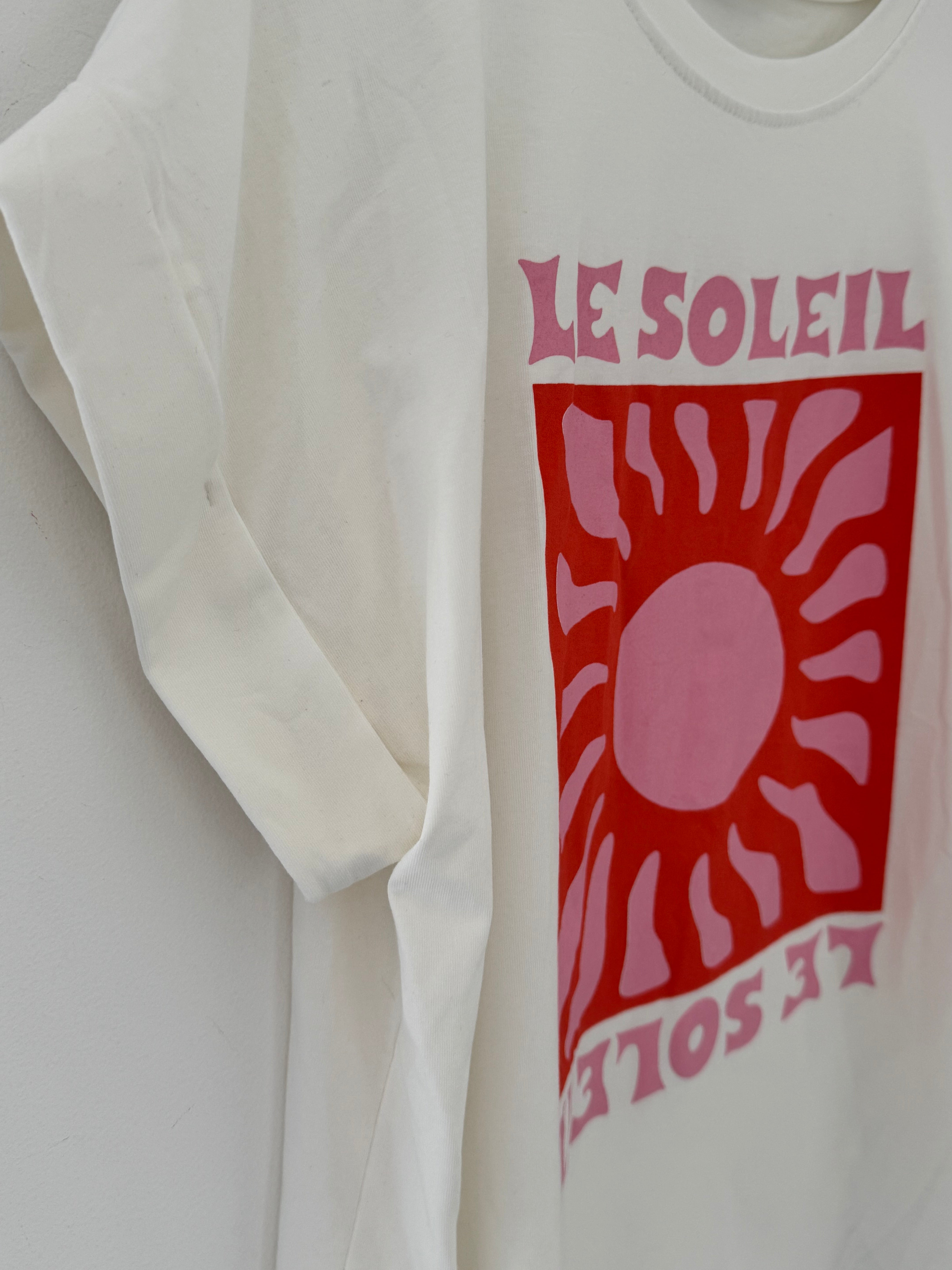 Le Soleil Tee in Ivory