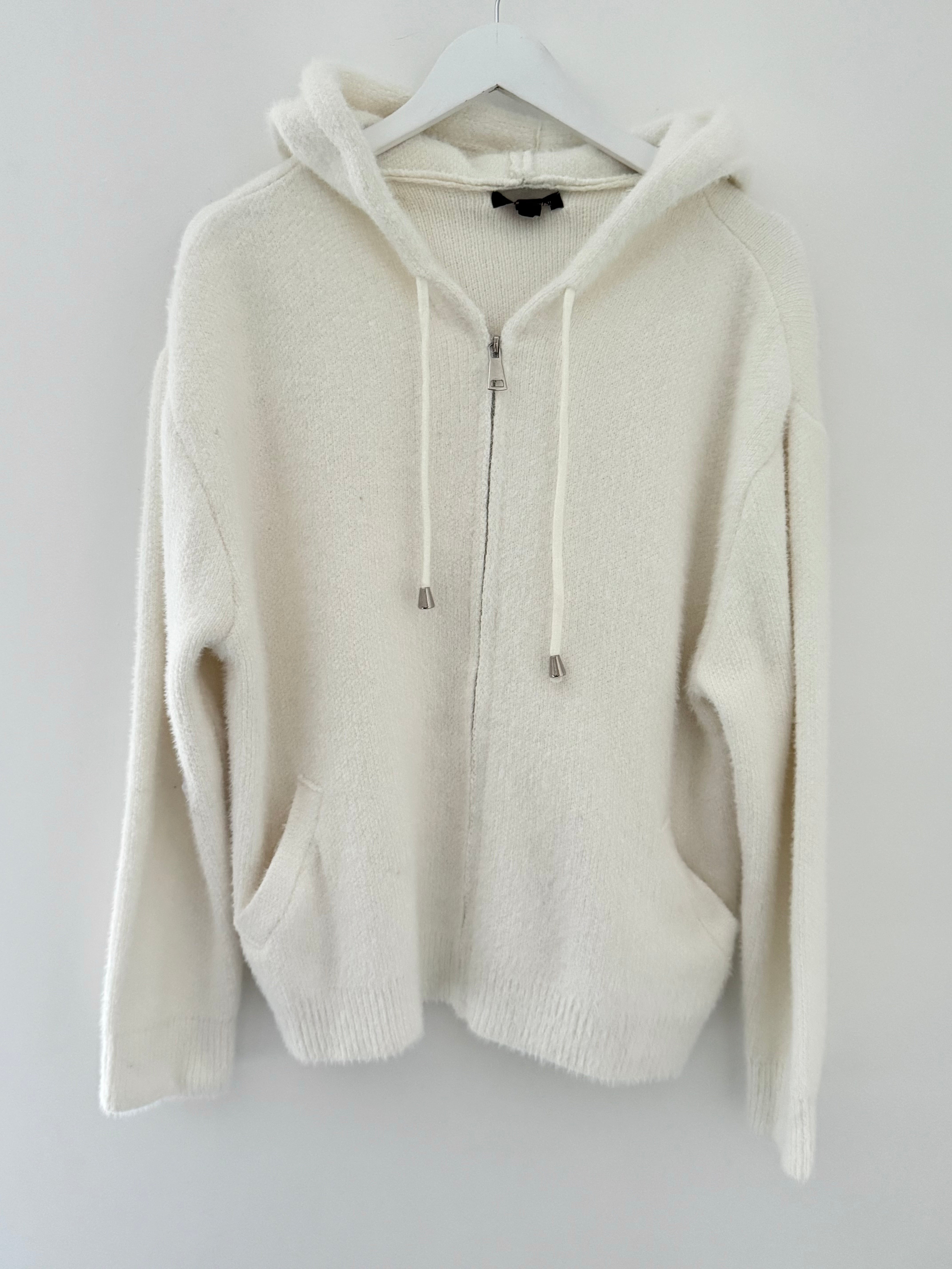 Soft Hooded Knit with Pockets in Ivory
