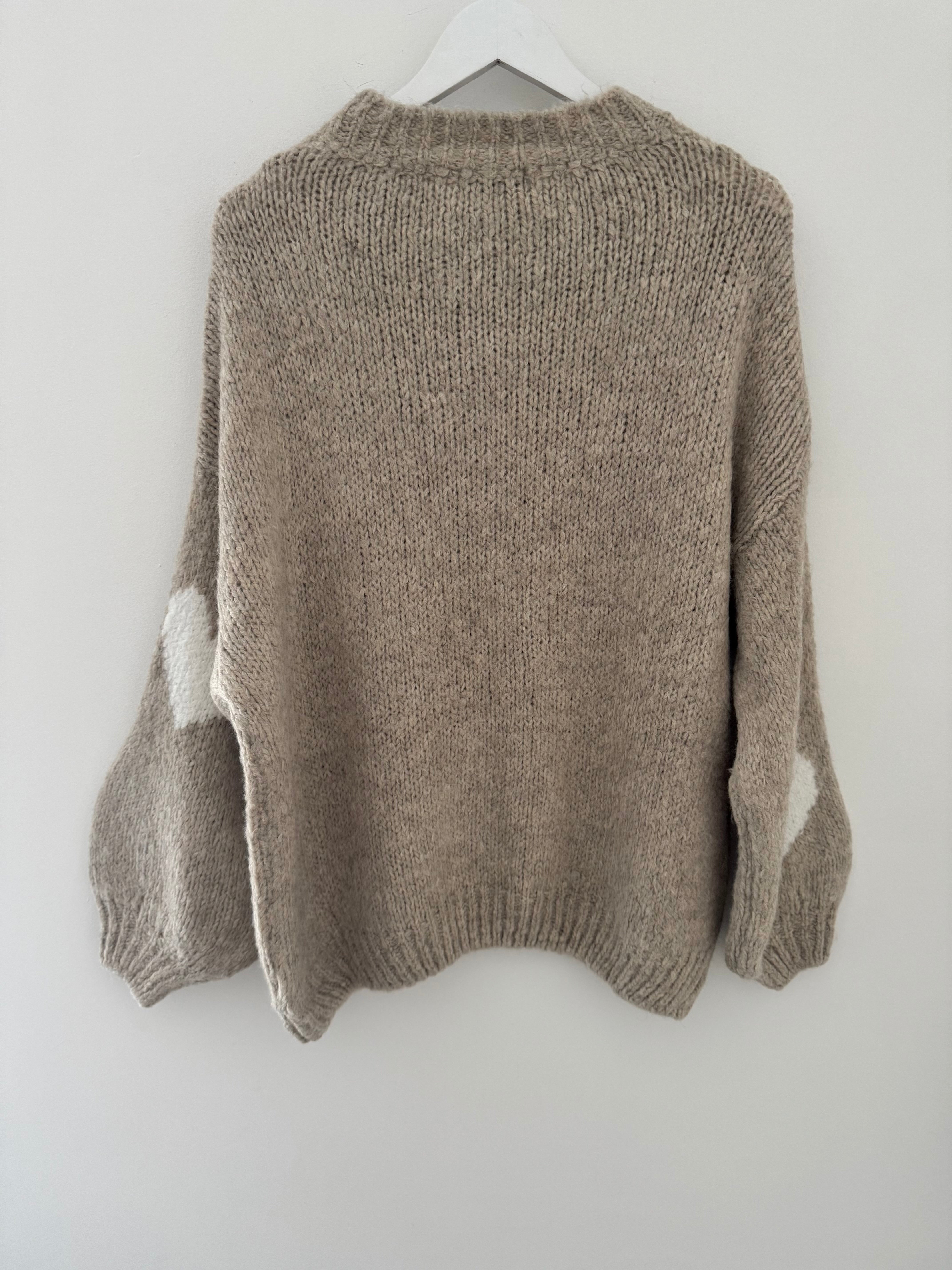 Softy Heart Sweater in Mocha & Ivory