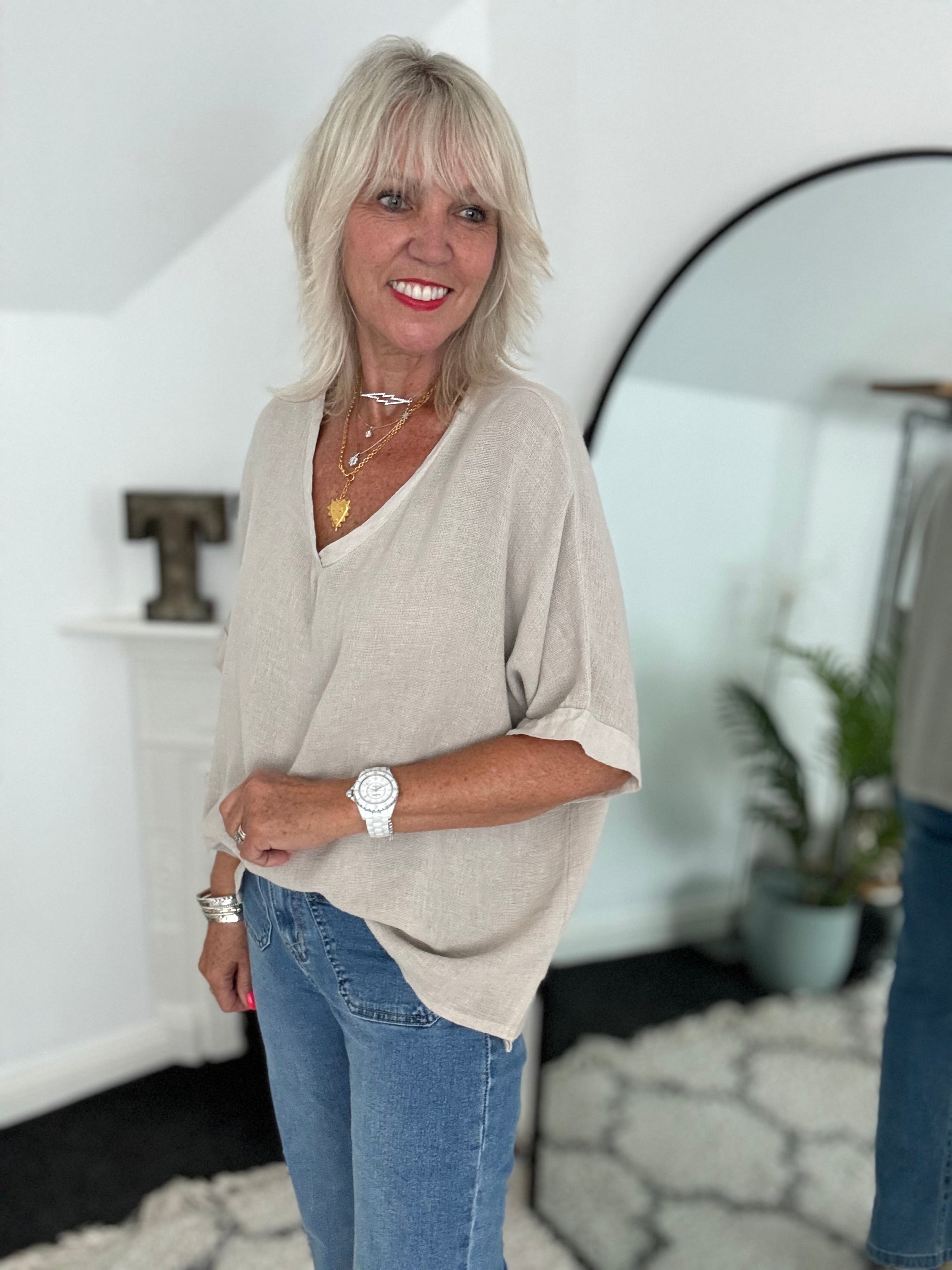 Linen & Cotton V Neck Top in Mocha