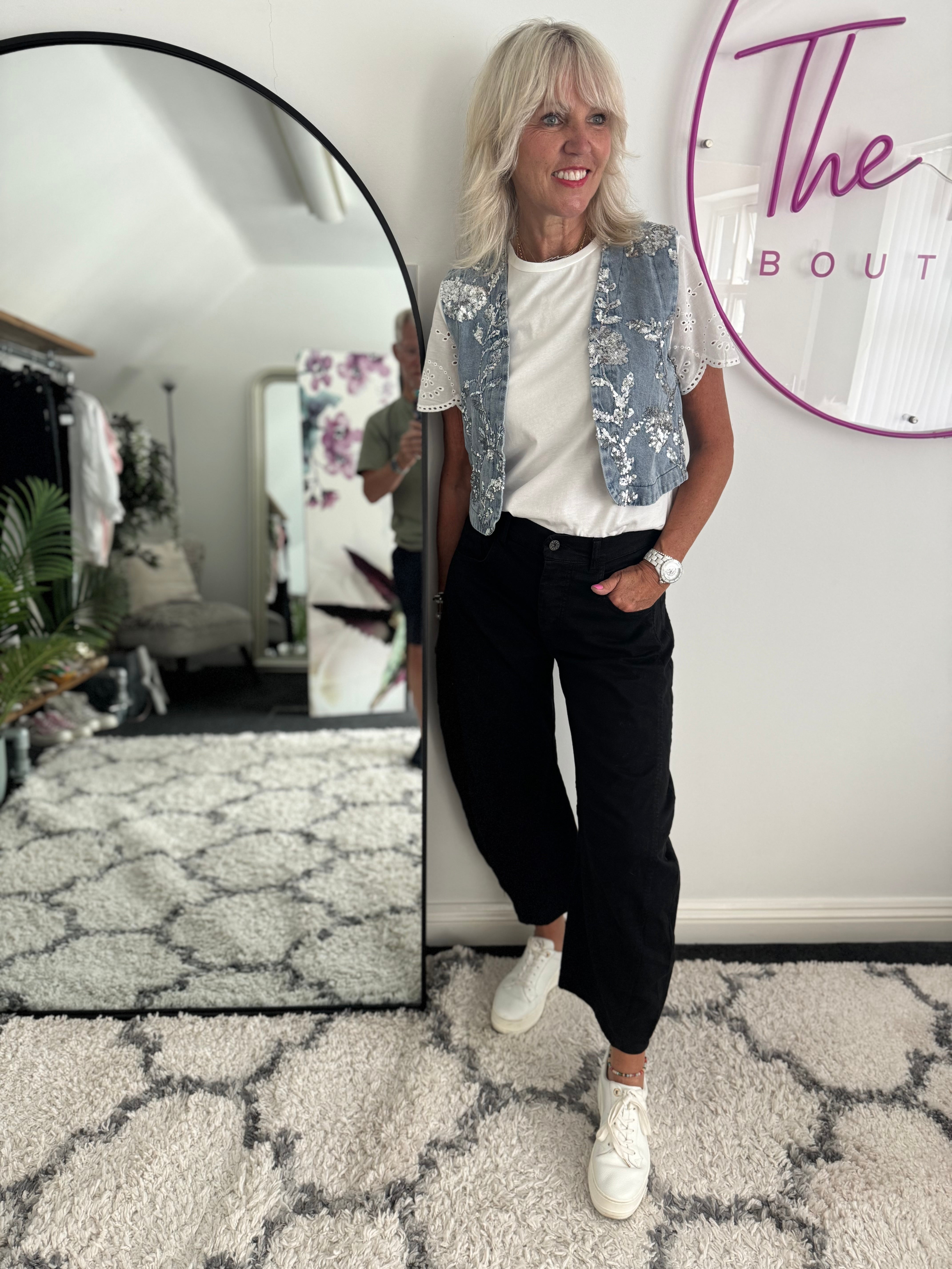 Barrel Leg Jeans with Elasticated Waist in Black