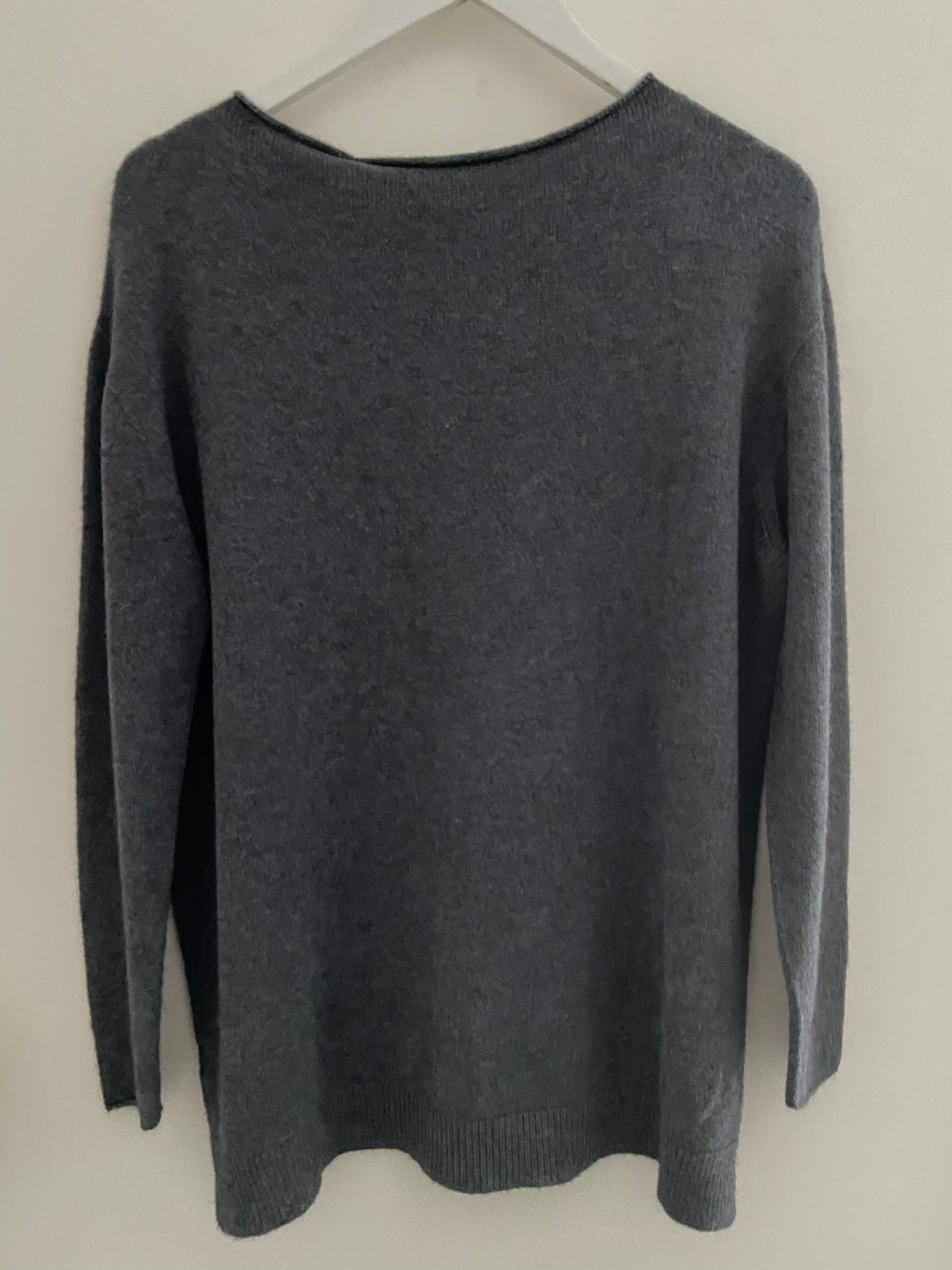 Ribbed Star Jumper in Charcoal