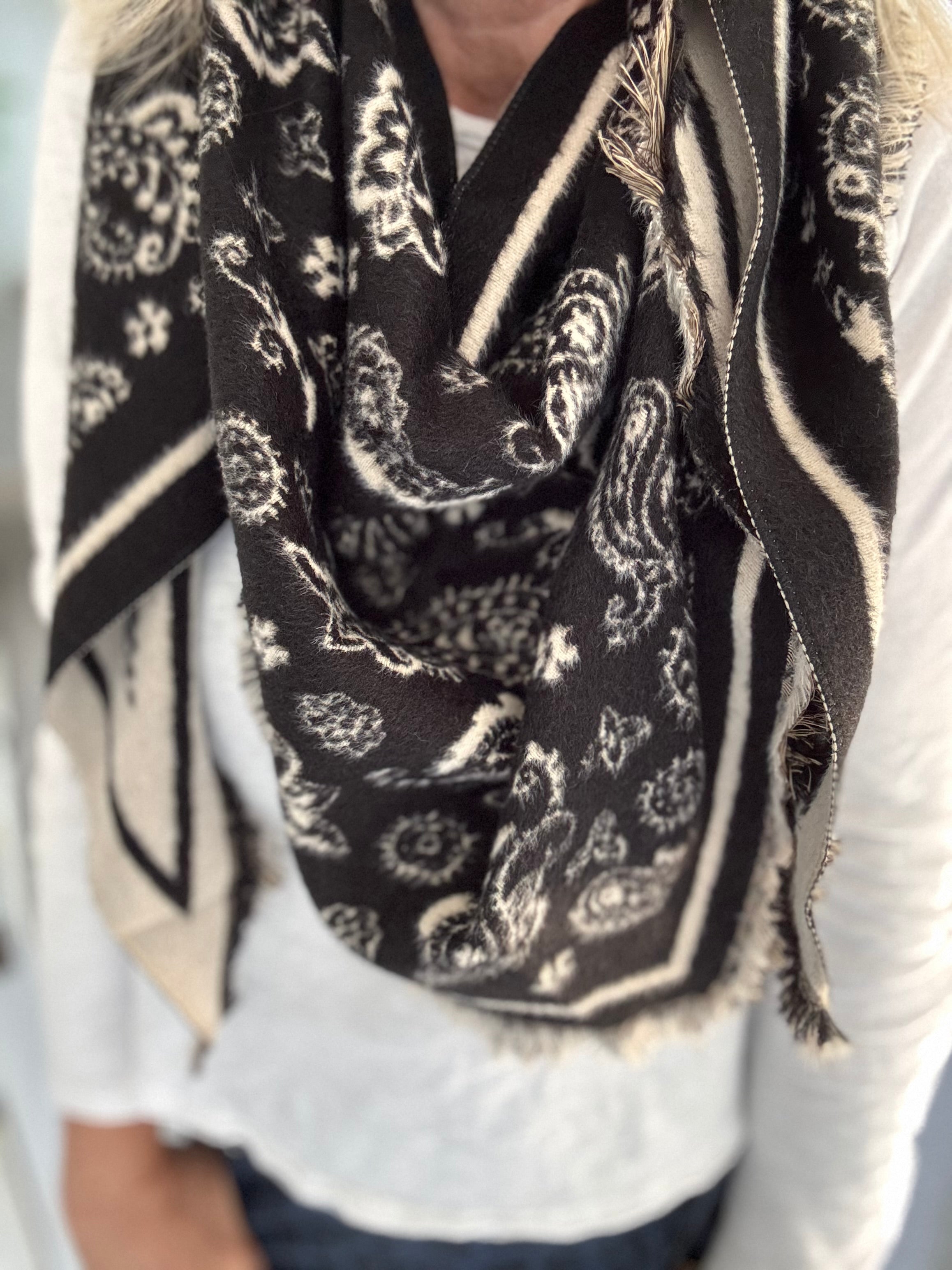 Reversible Knitted Scarf in Black & Ecru