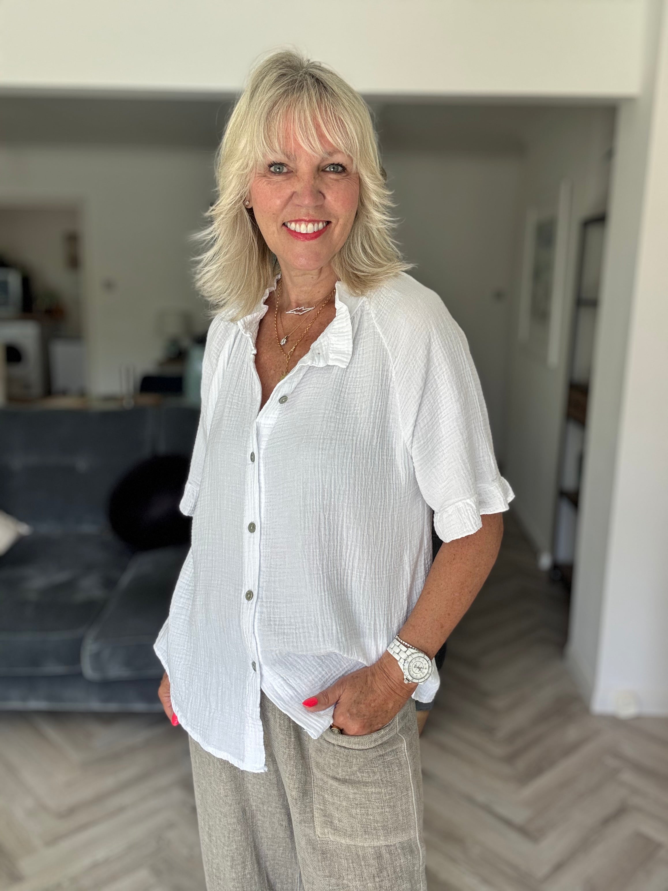 Short Sleeve Cheesecloth Shirt in White