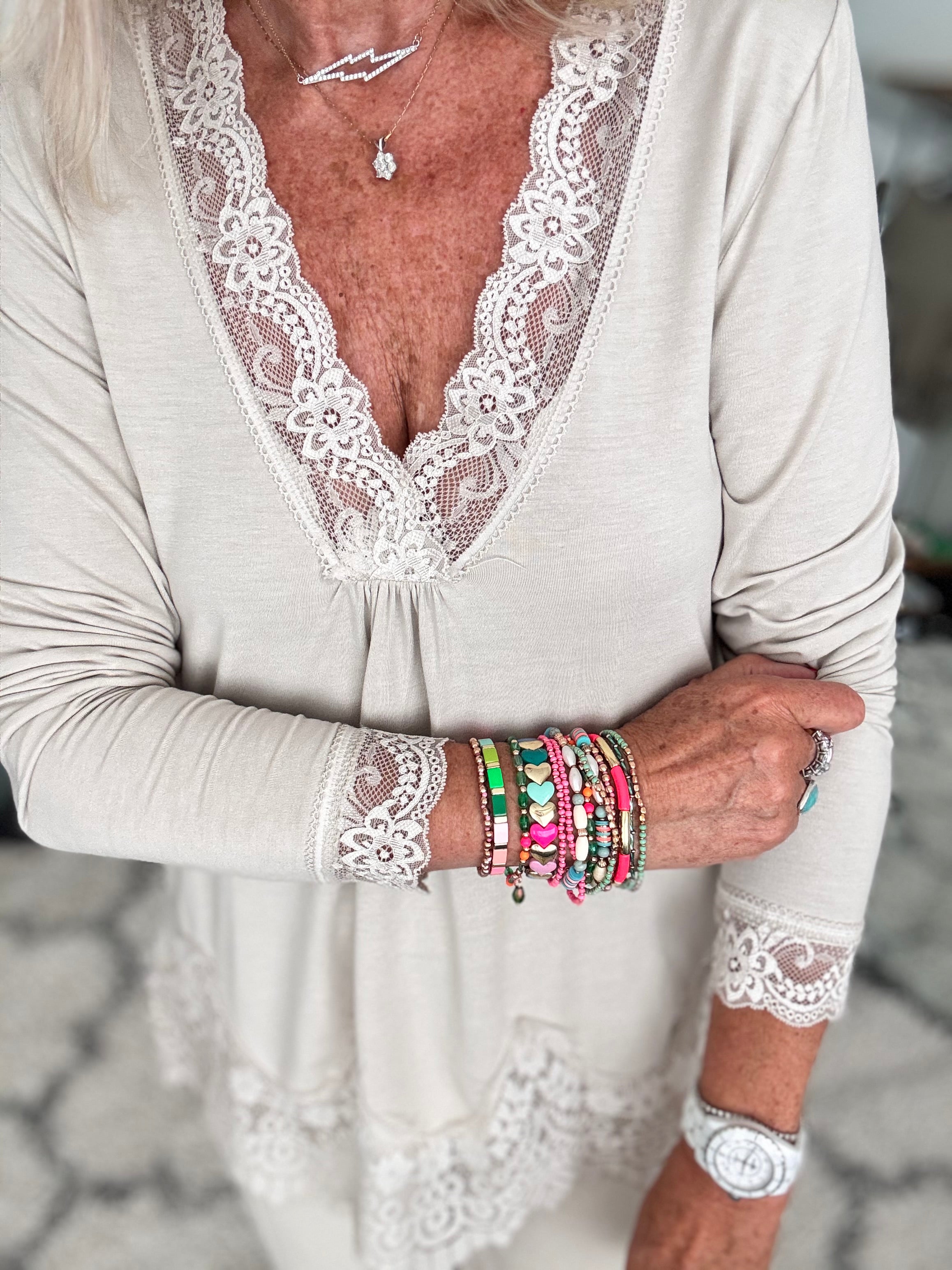 Luxe Base Top with Lace Trim in Stone