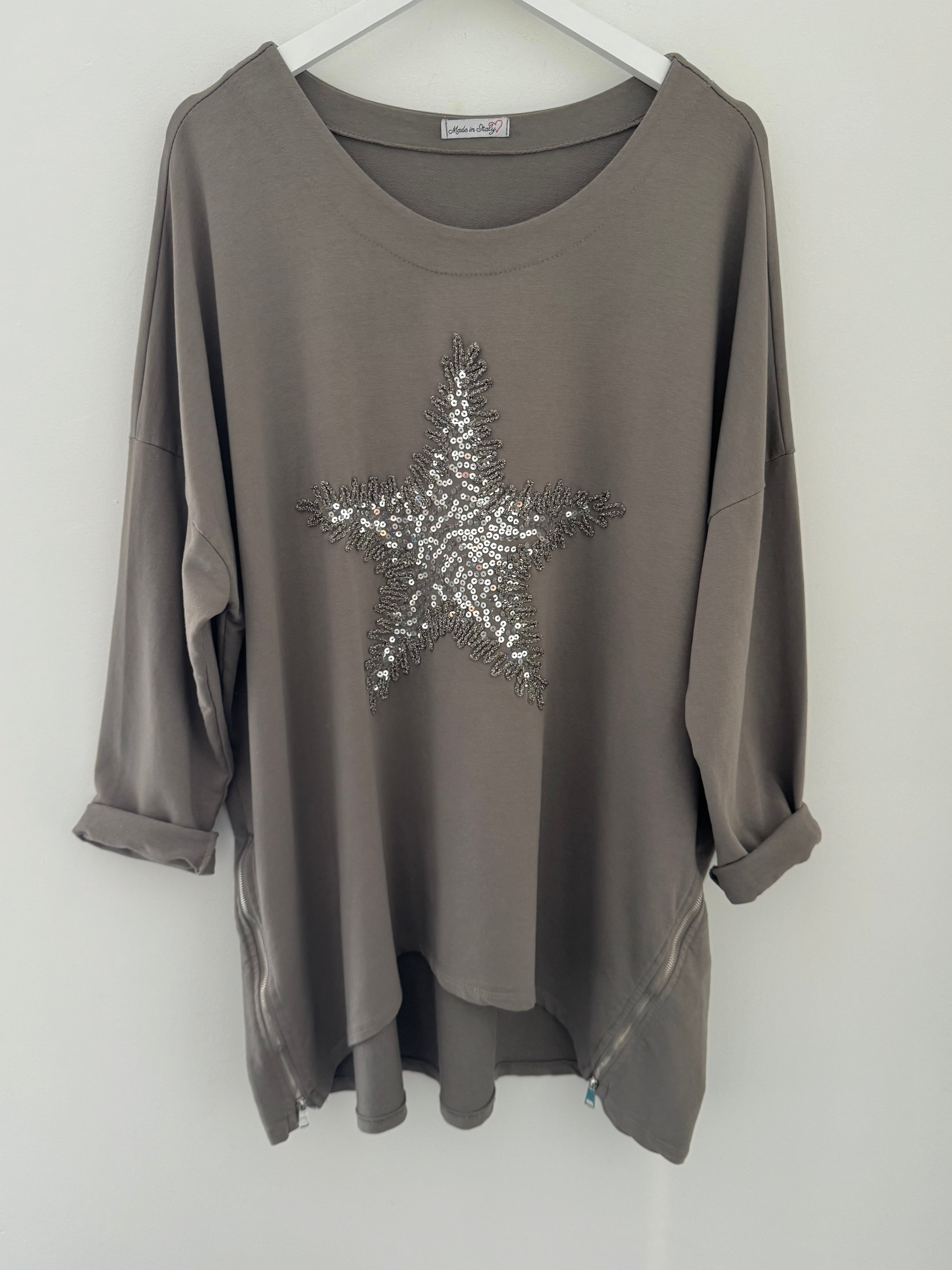 Star Sequin Sweatshirt in Mocha