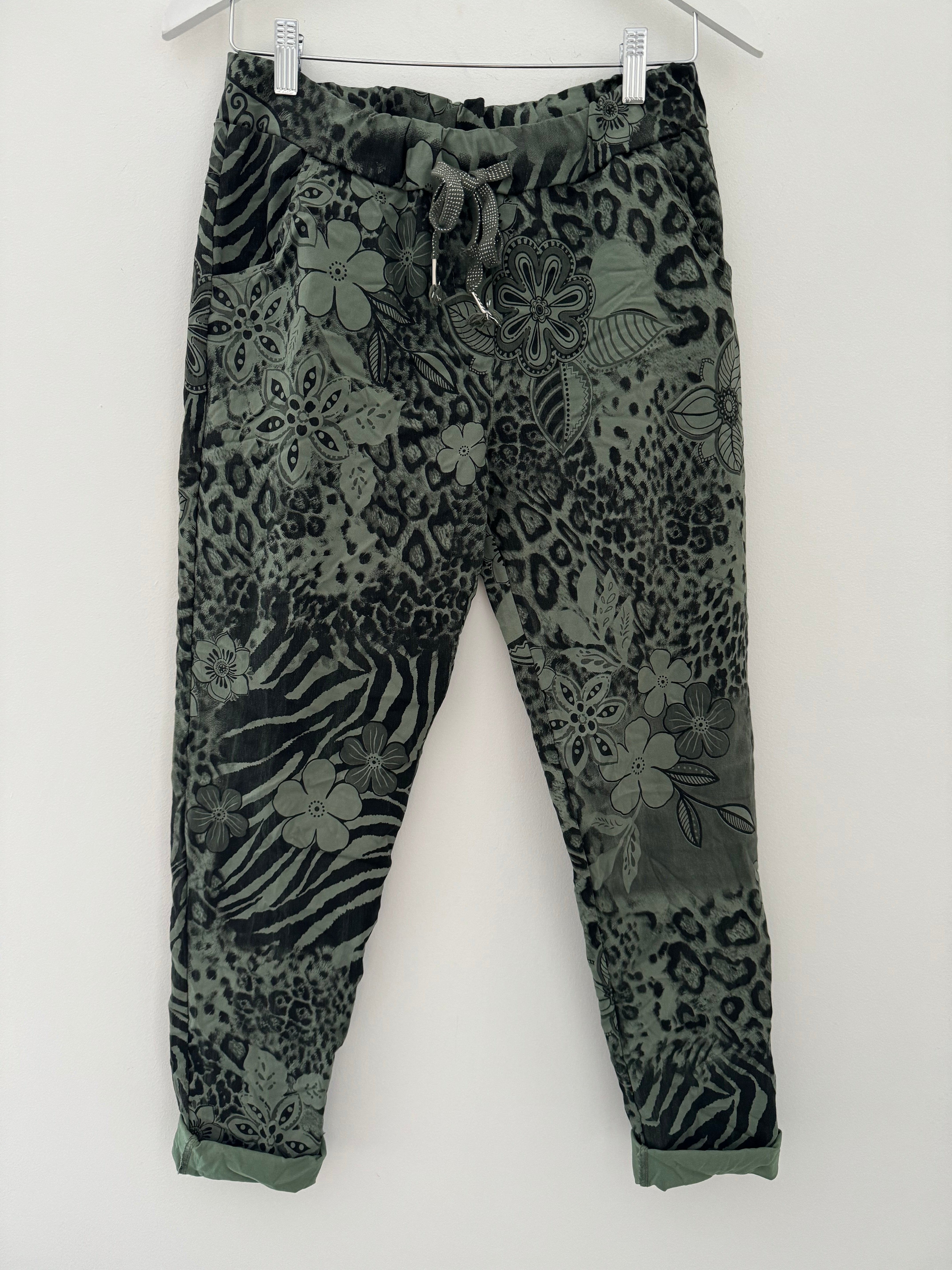 Floral Animal Print Slimfit Joggers in Khaki