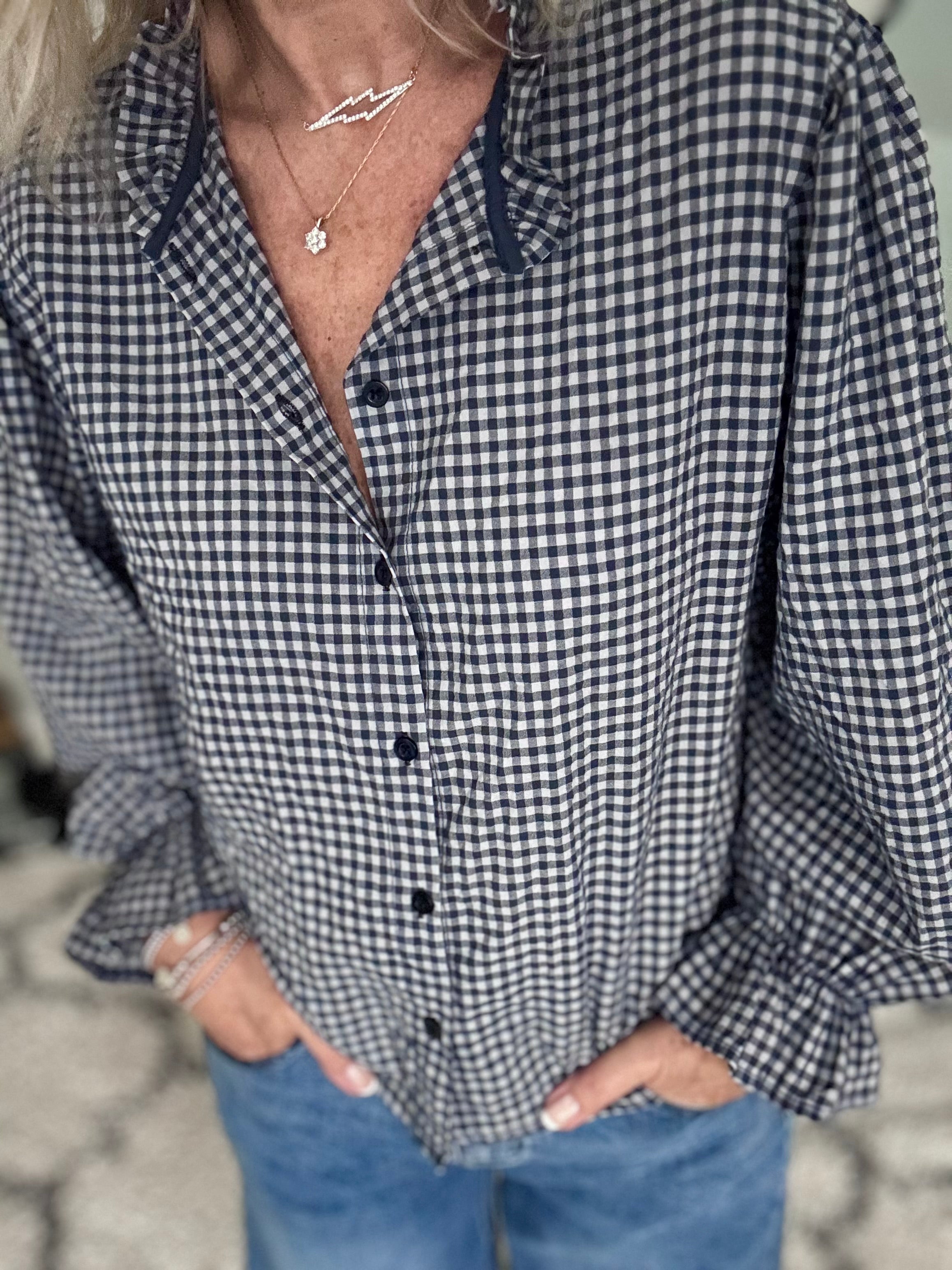 Gingham Seersucker Buttoned Shirt in Navy