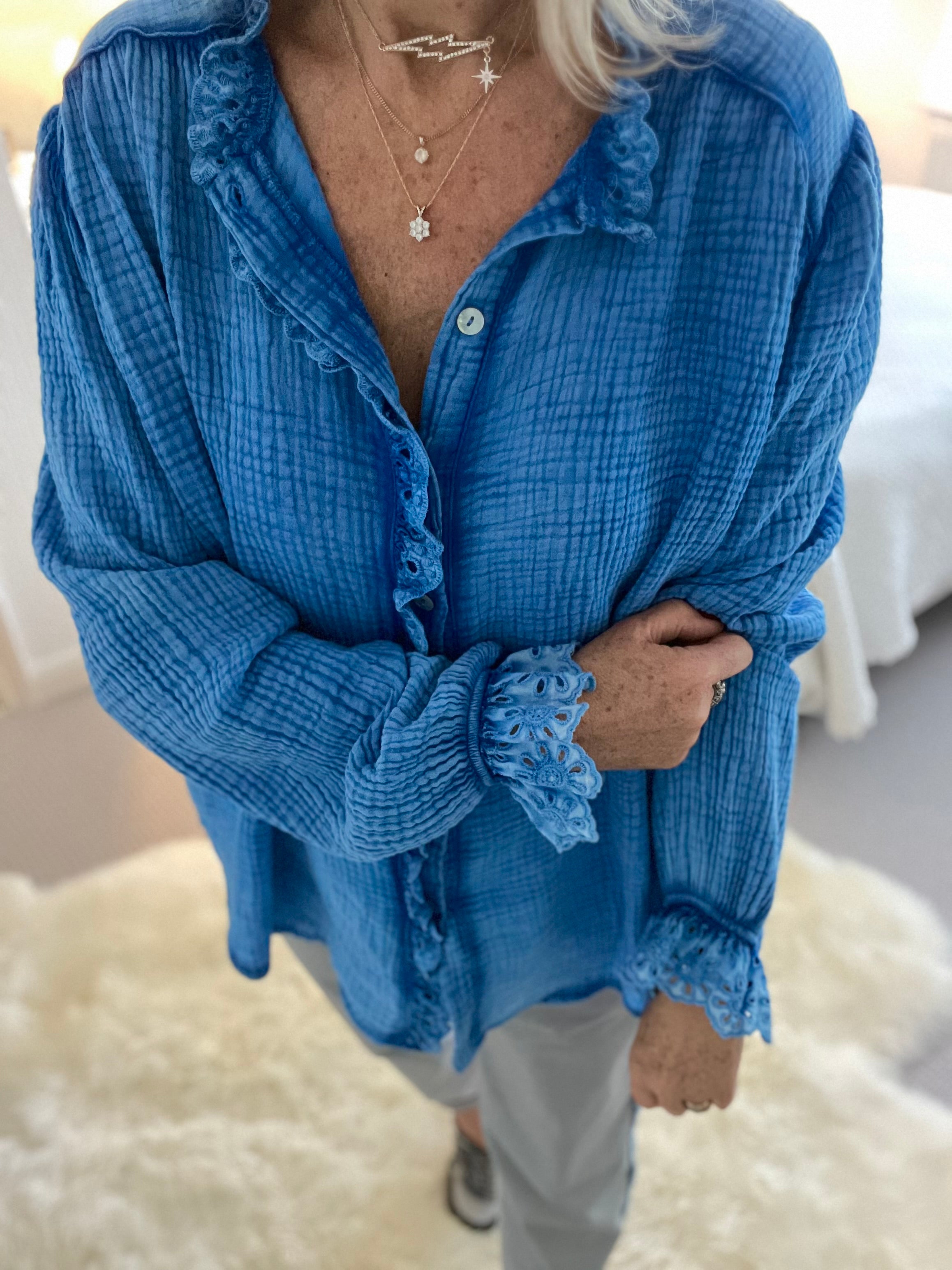 Cheesecloth Shirt in Bright Blue