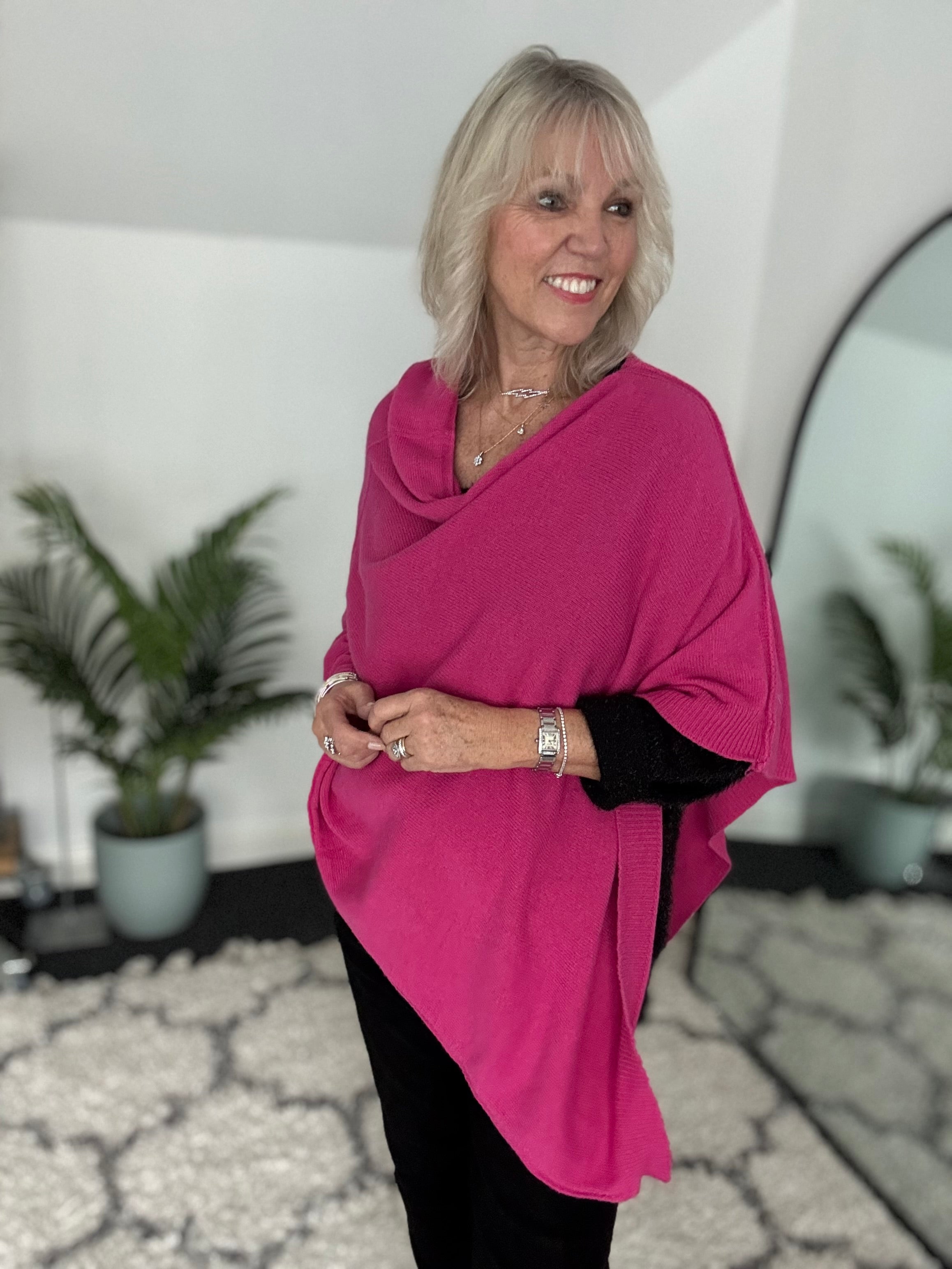 Cashmere Poncho in Fuchsia