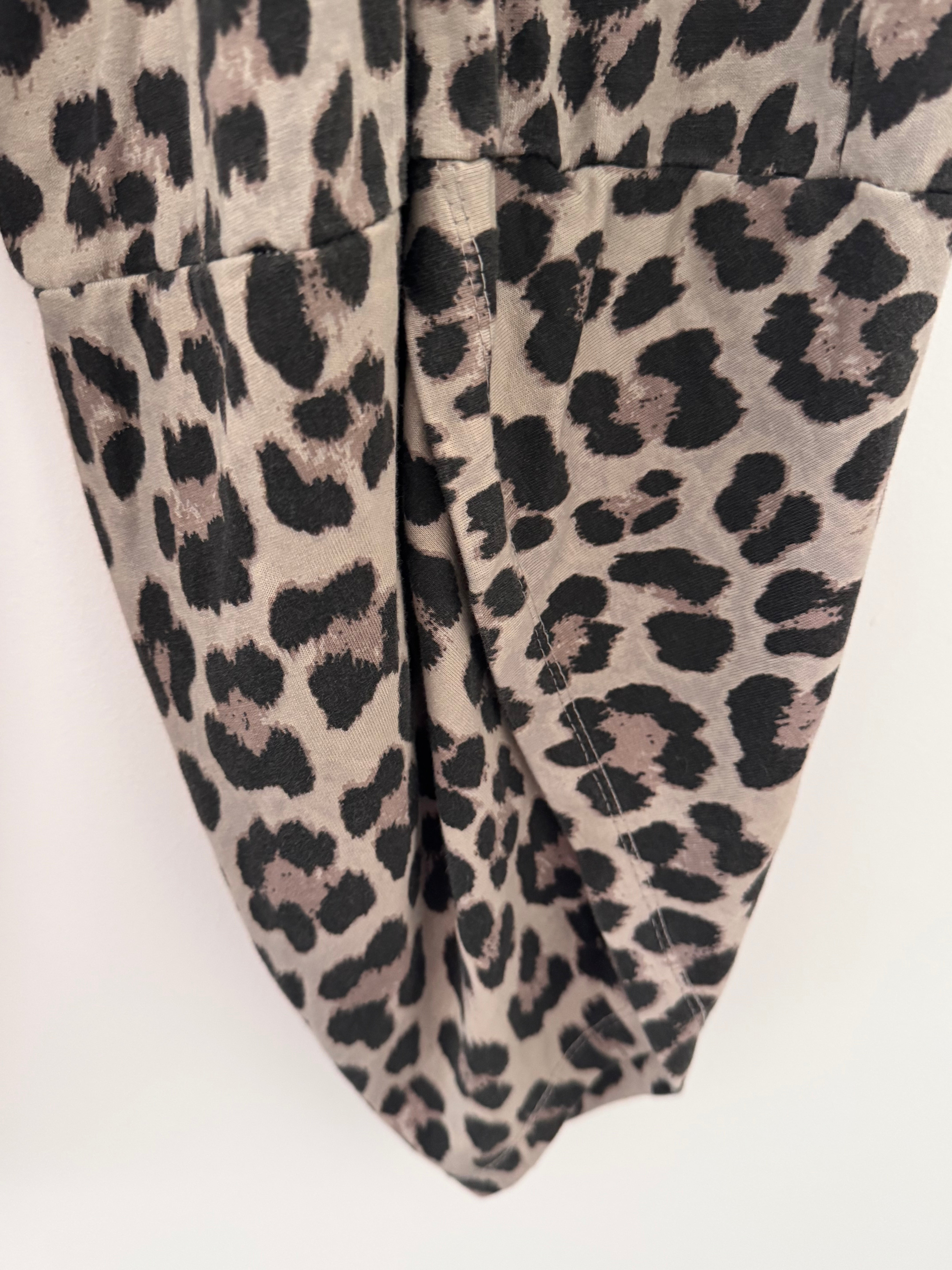 Barrel Stretch Trousers in Latte Leopard