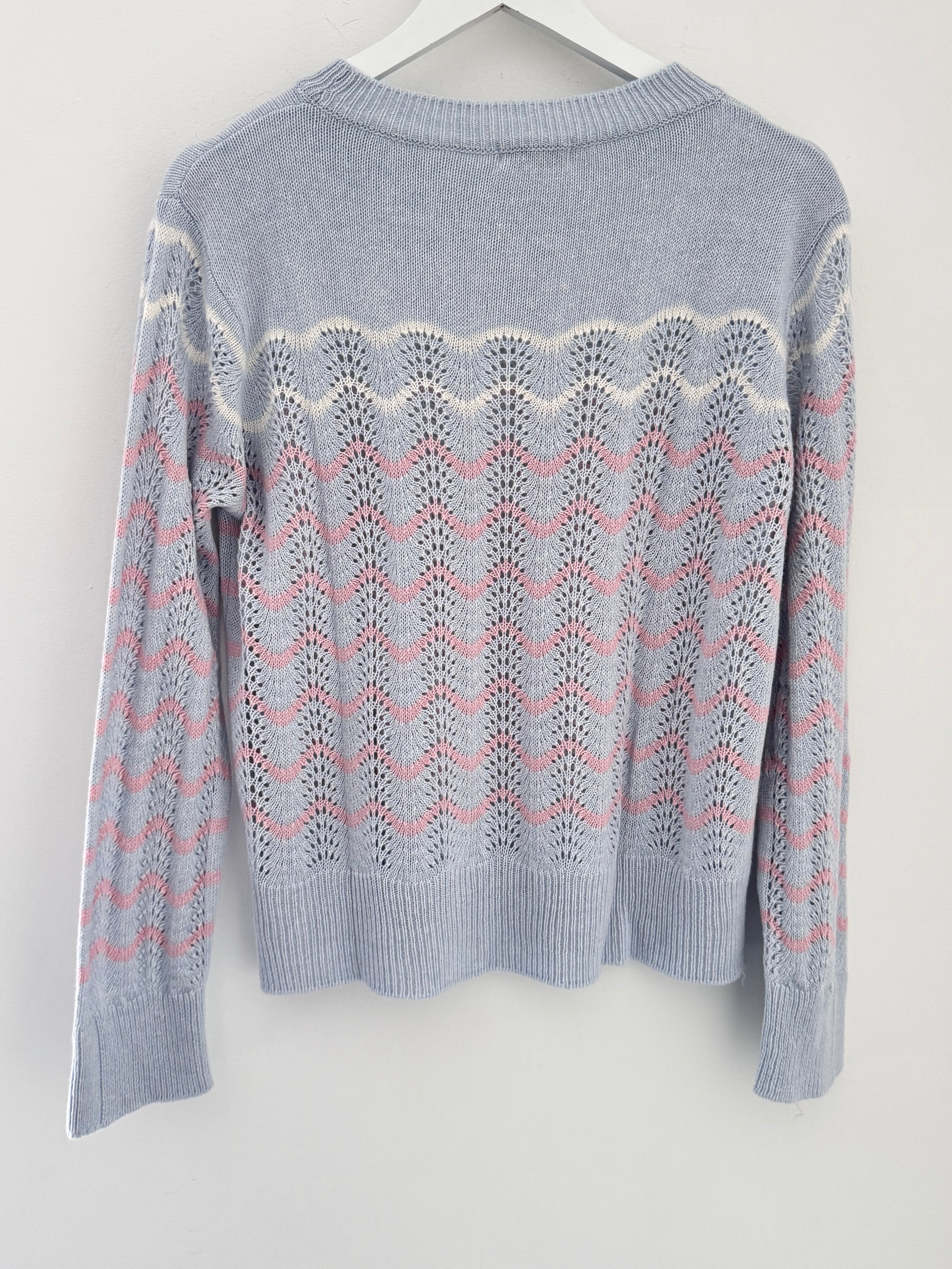 Wavy Cashmere Jumper in Blue & Pink