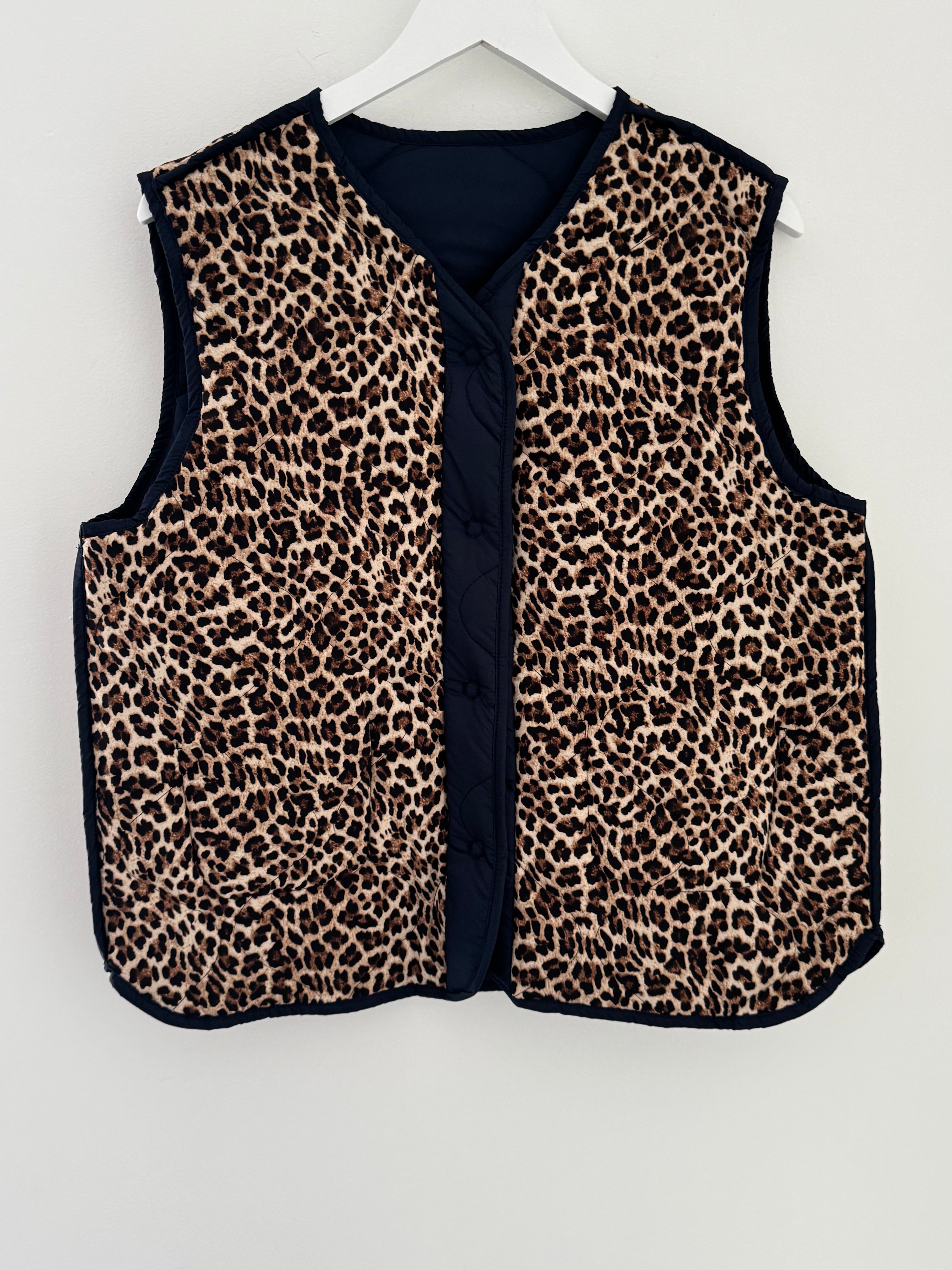 Reversible Quilted Gilet in Navy & Leopard