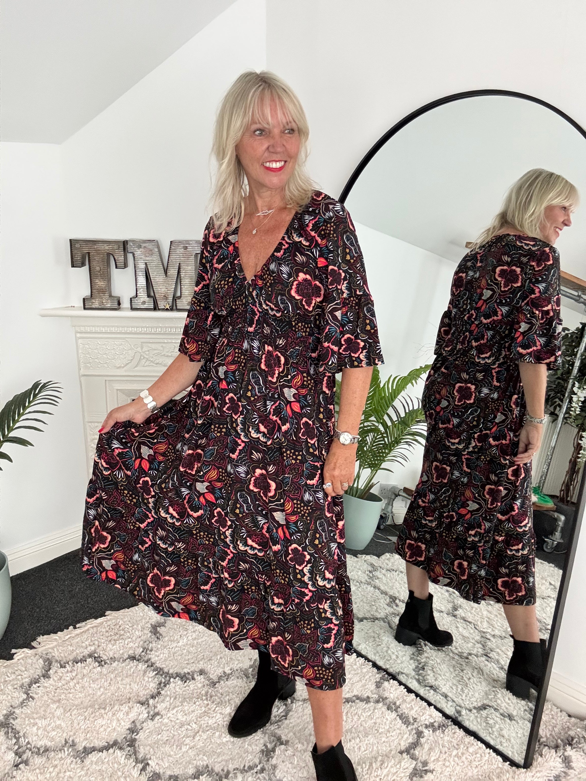 Jersey Stretch Dress in Plum Paisley