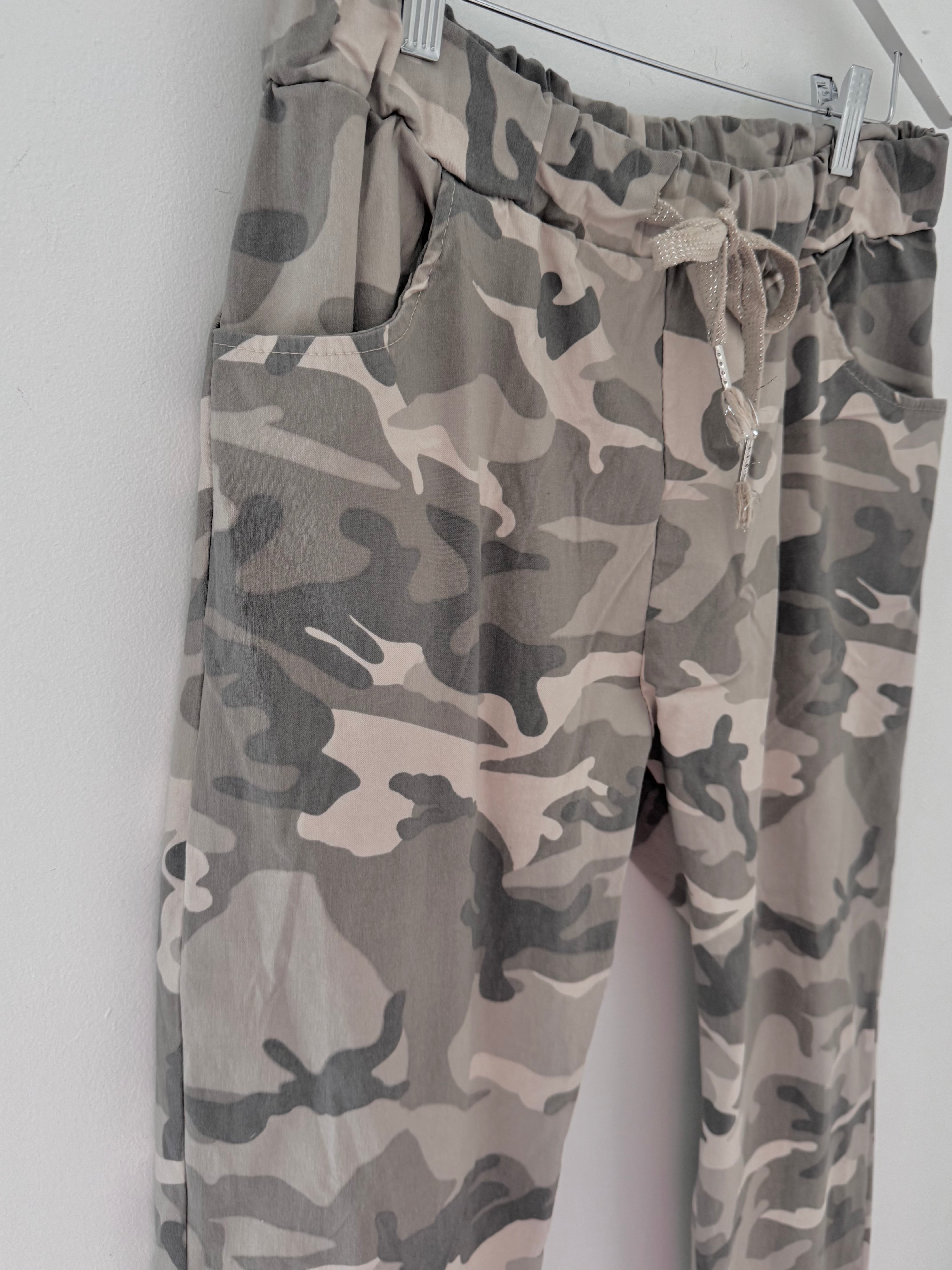 Super Stretch Joggers in Stone Camo