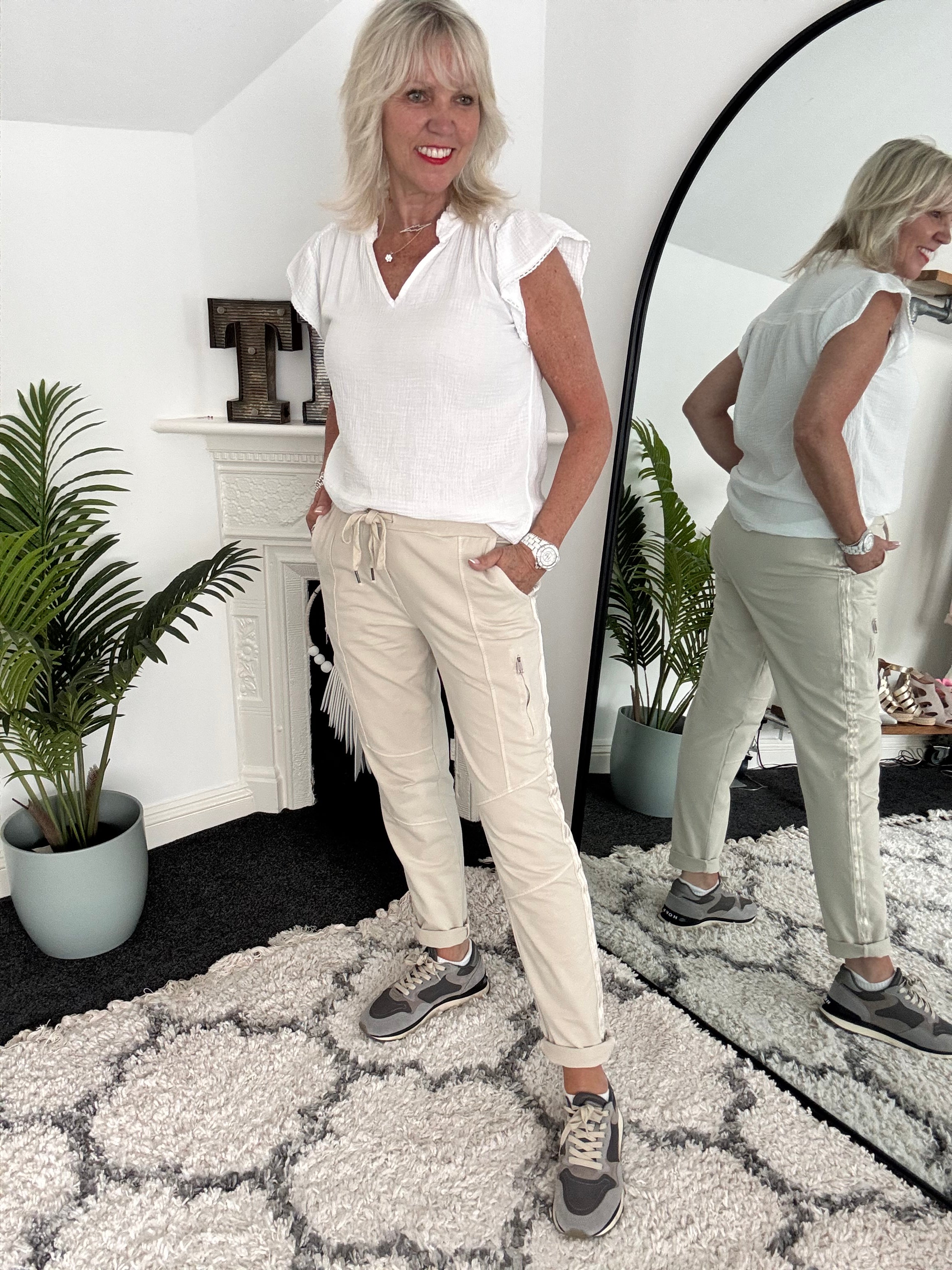 Jersey Stretch Joggers in Stone