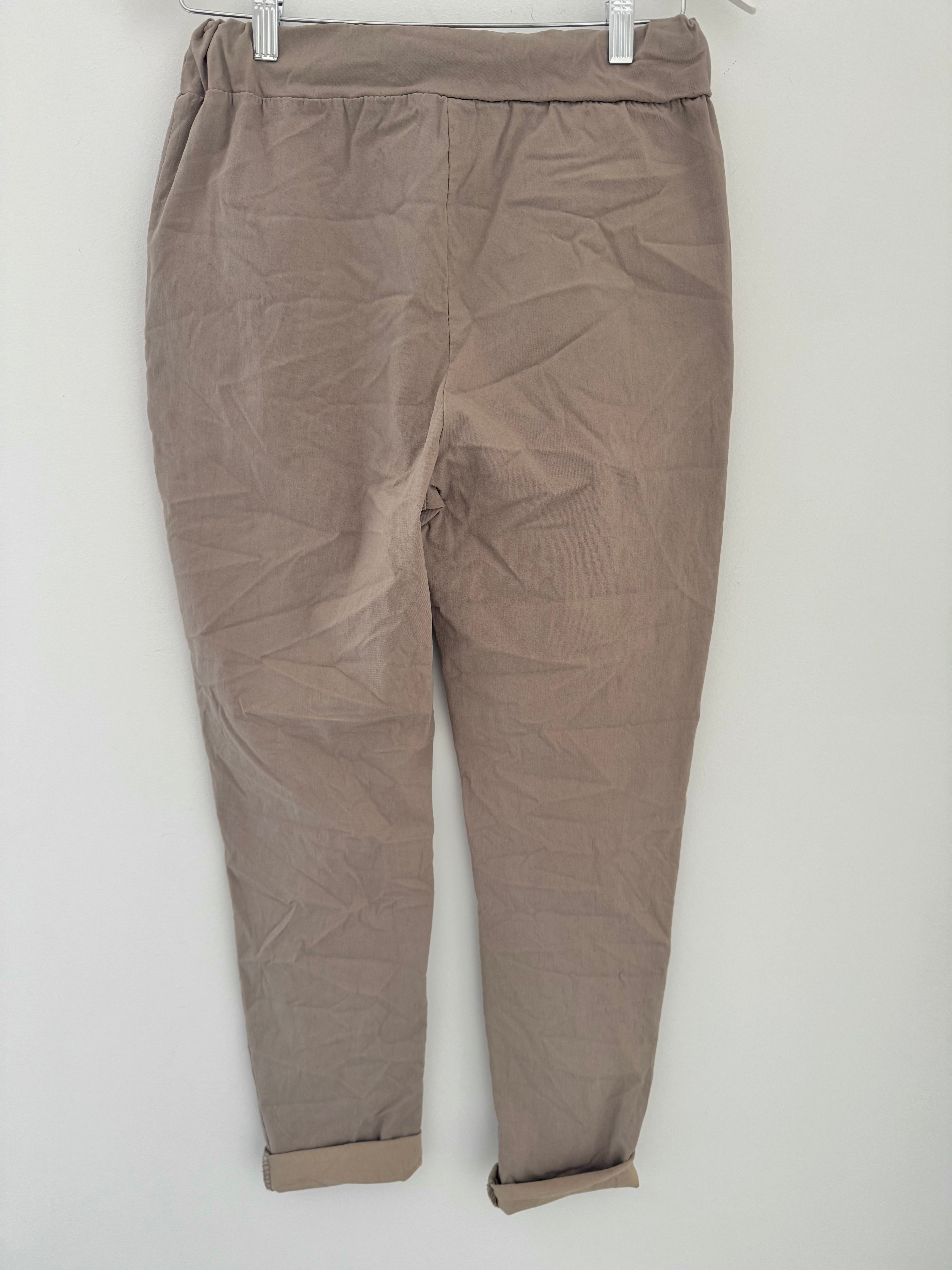Super Stretch Joggers in Mocha