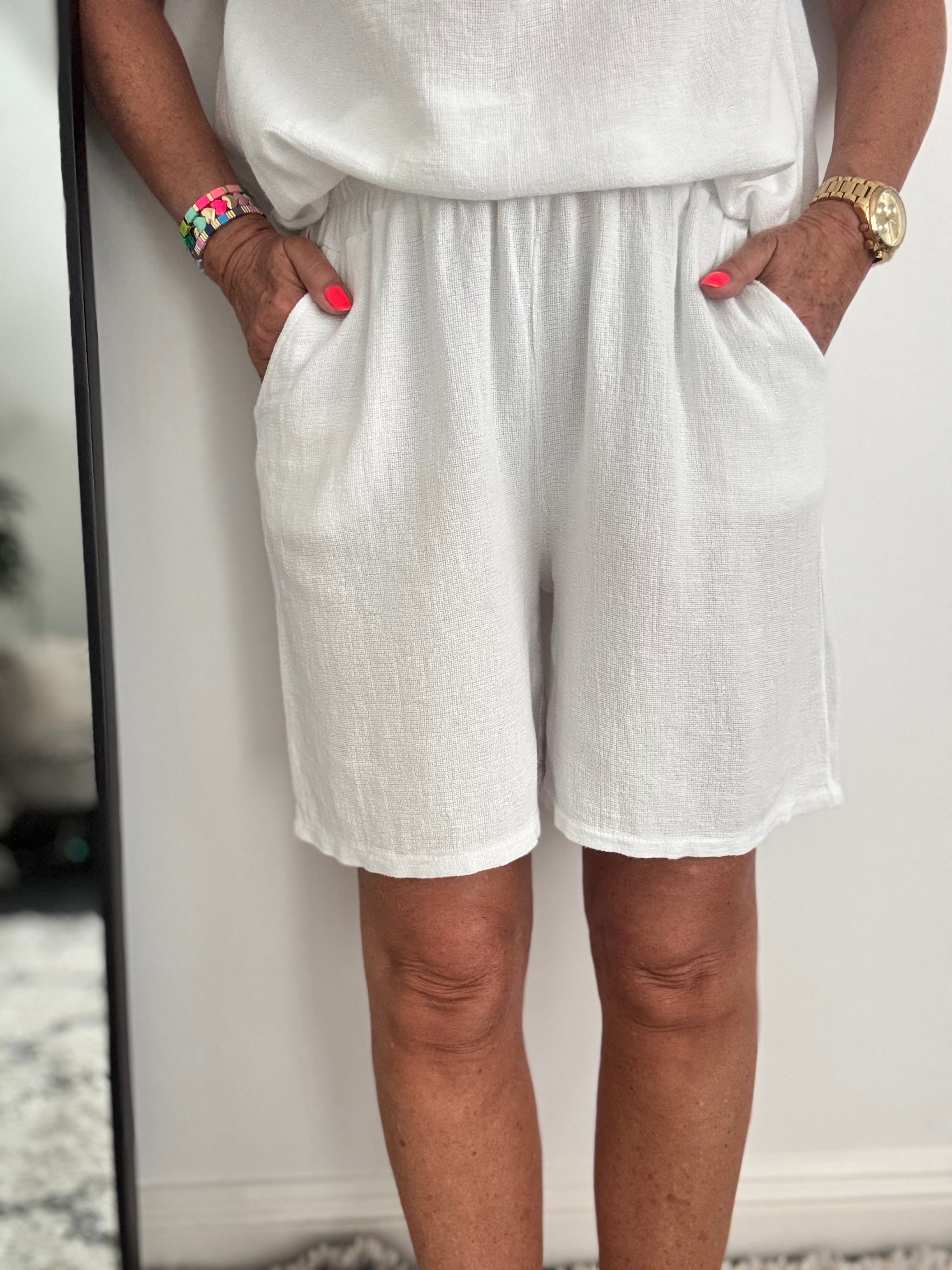 Linen & Cotton Shorts in White