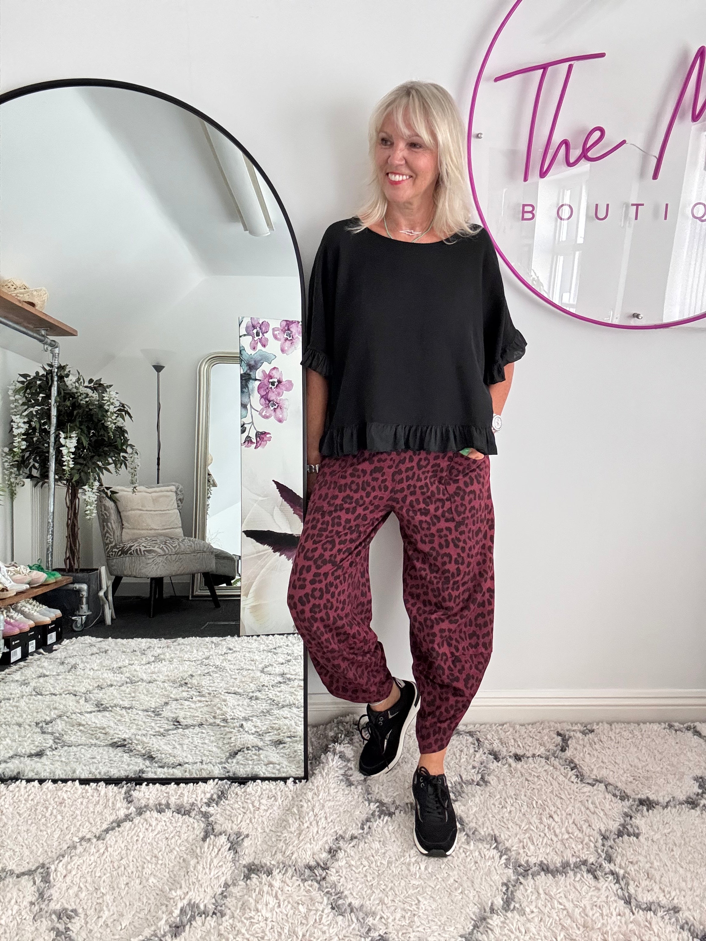 Barrel Stretch Trousers in Berry Leopard
