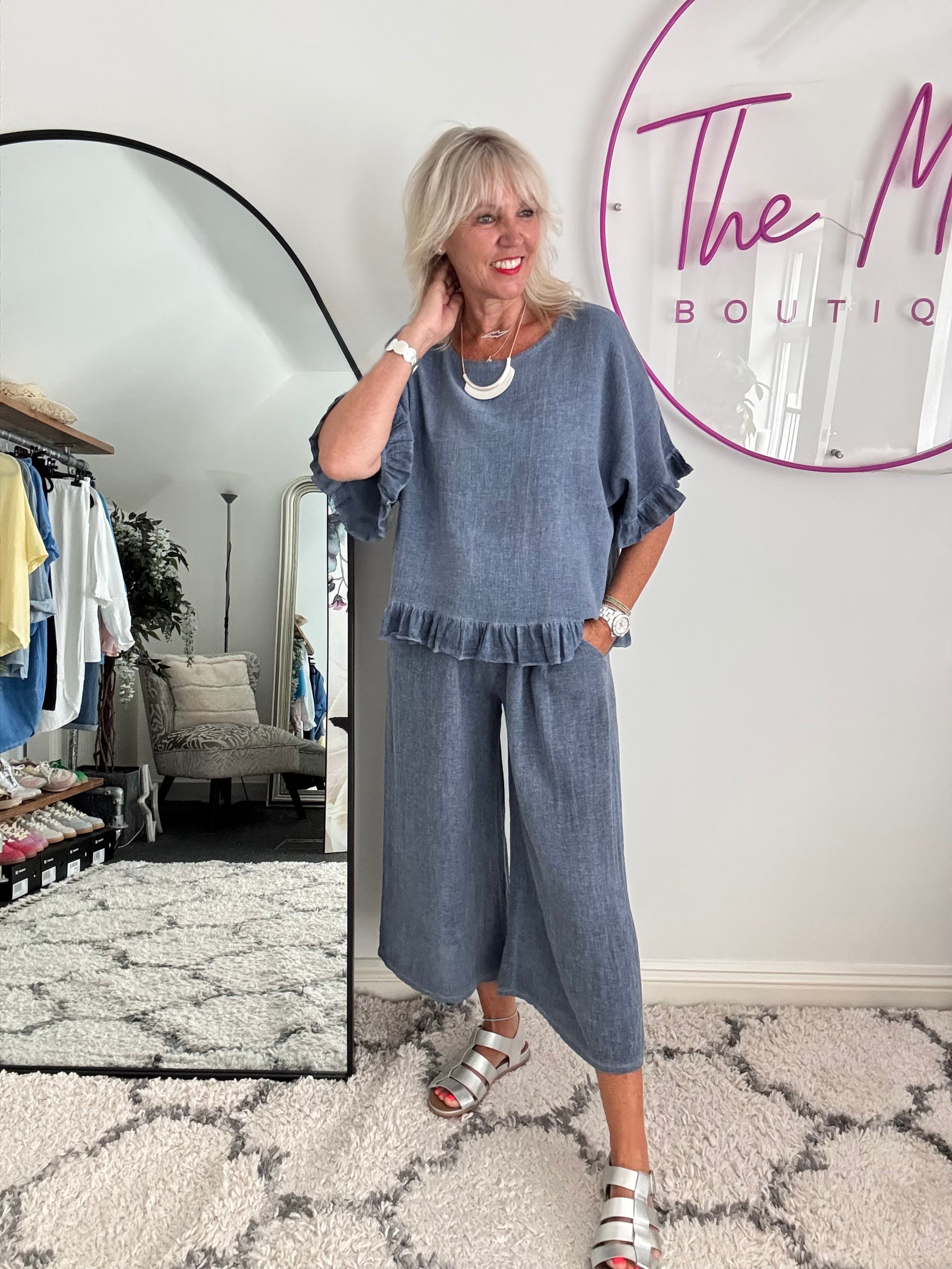 Linen & Cotton Crop Trousers in Denim Blue