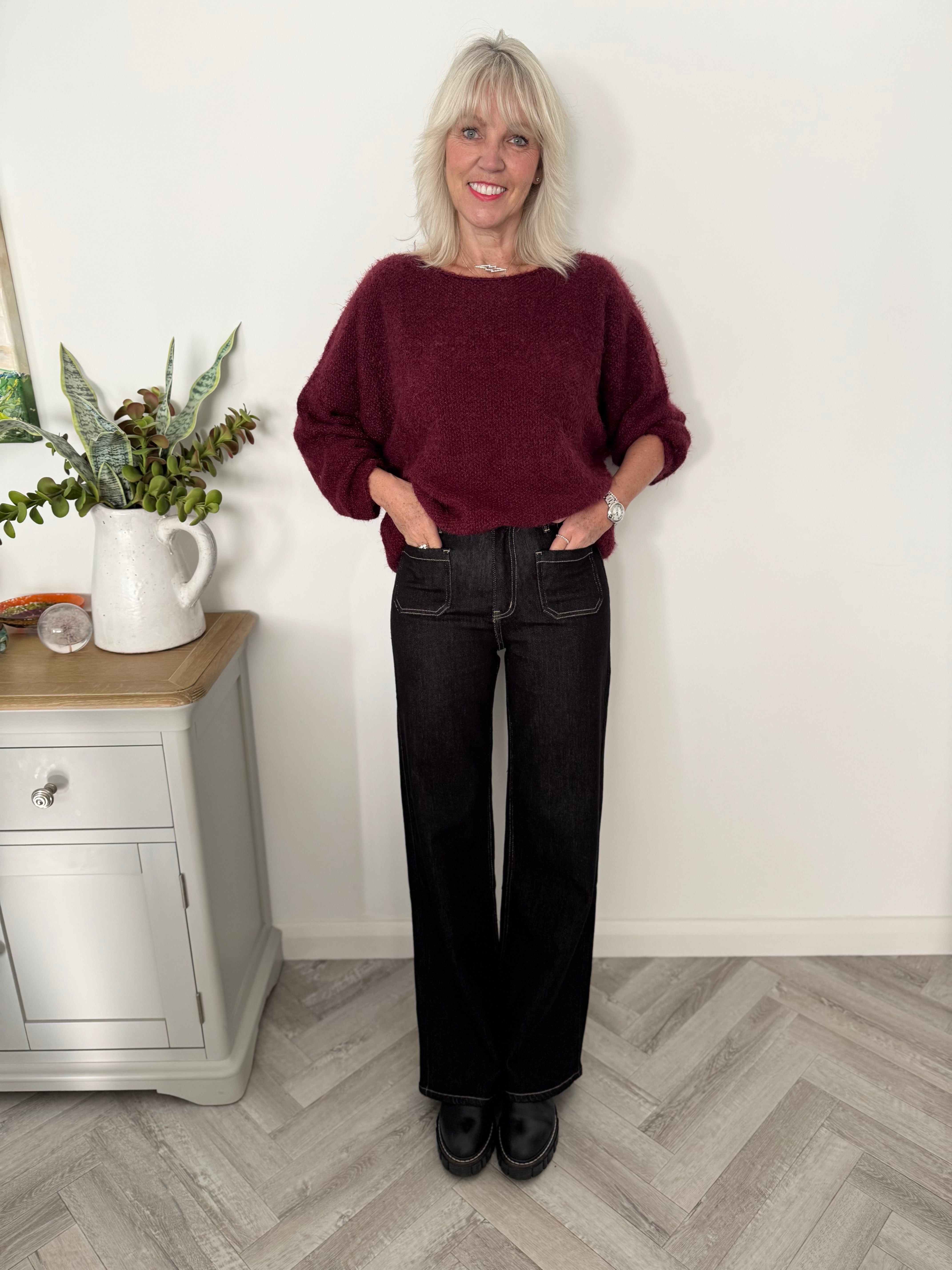 Slim Flare Stretch Jeans with Pockets in Black