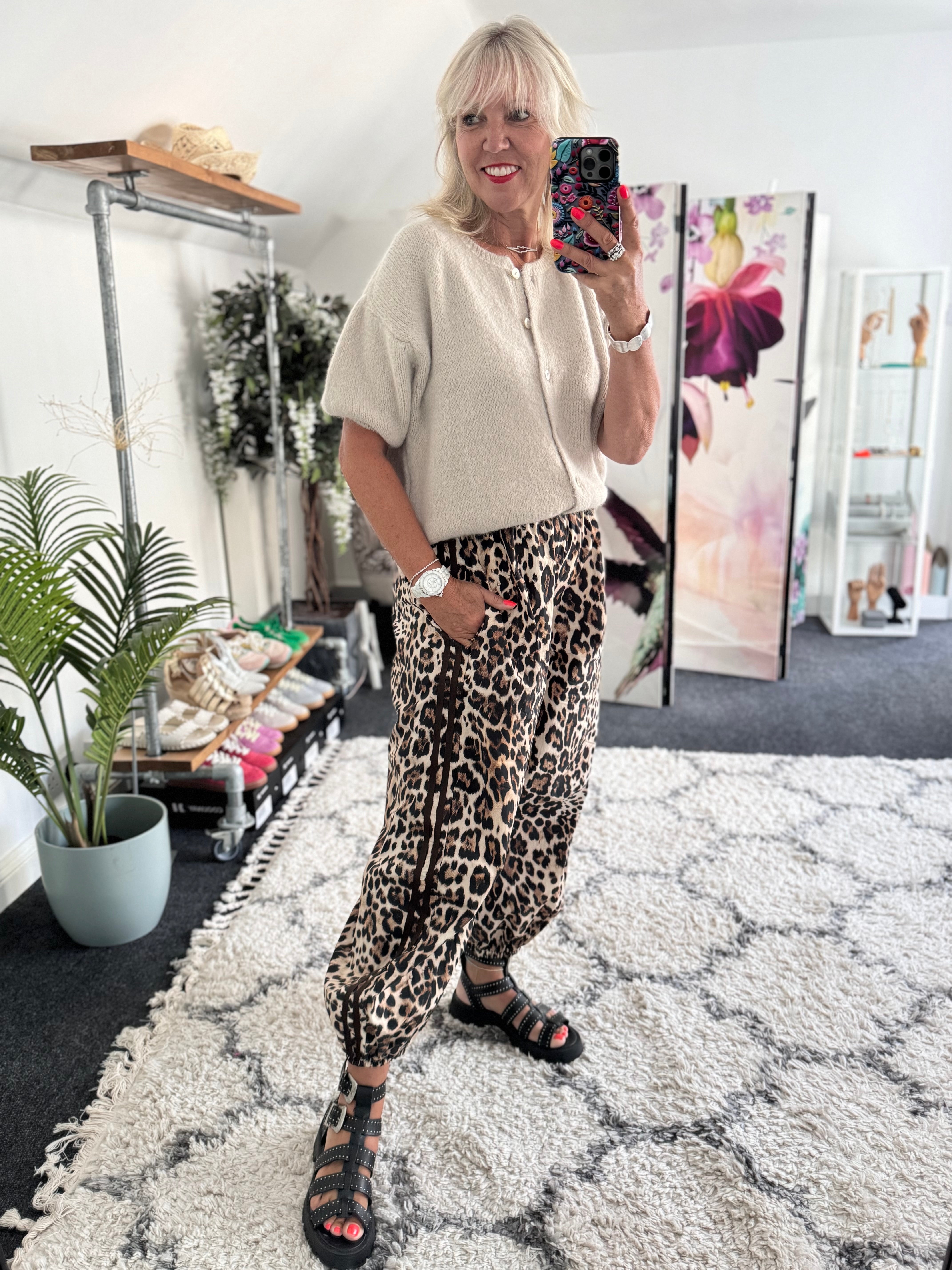 Cotton Barrel Trousers in Leopard