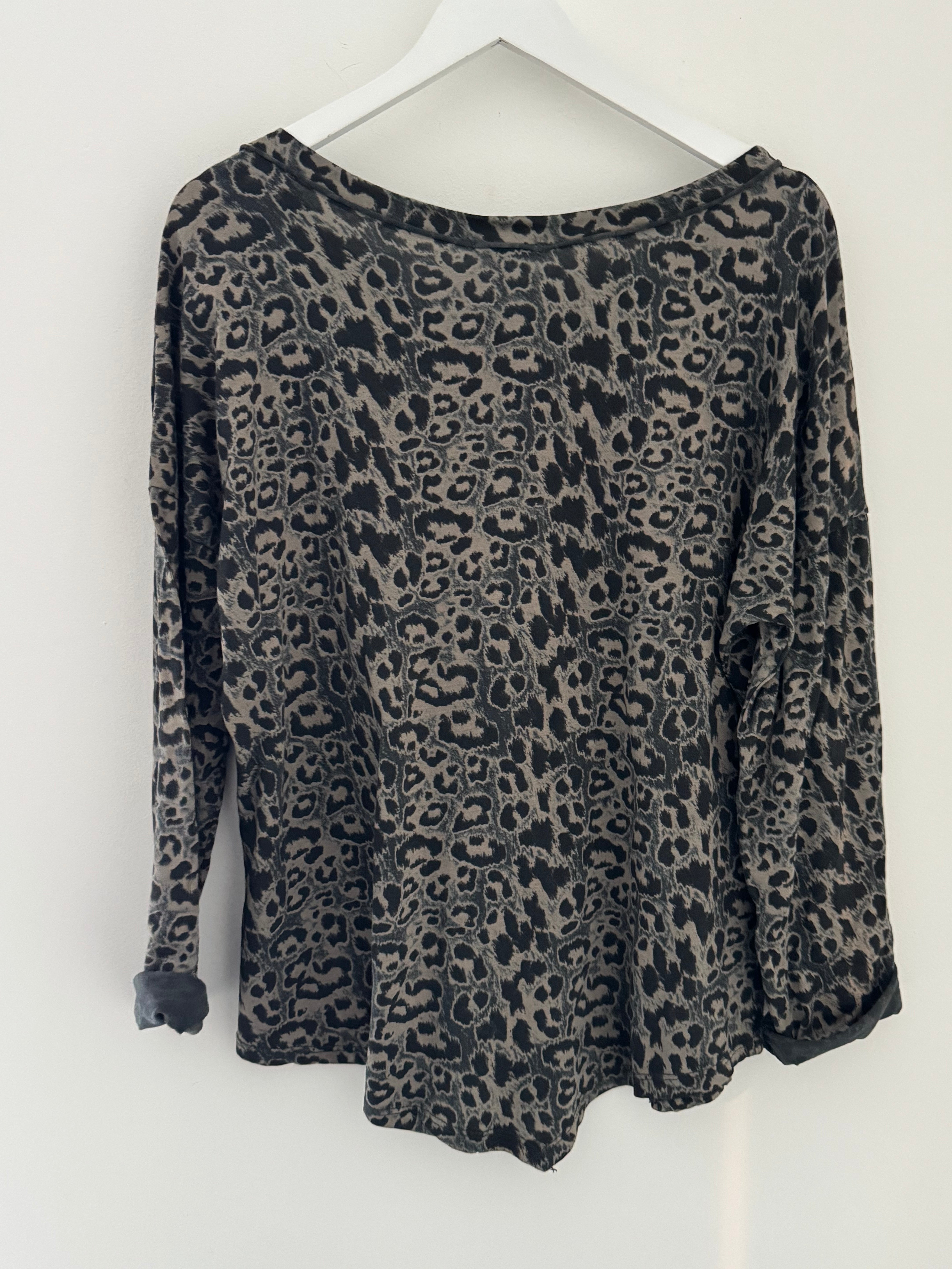 Leopard Print Cotton Top in Grey