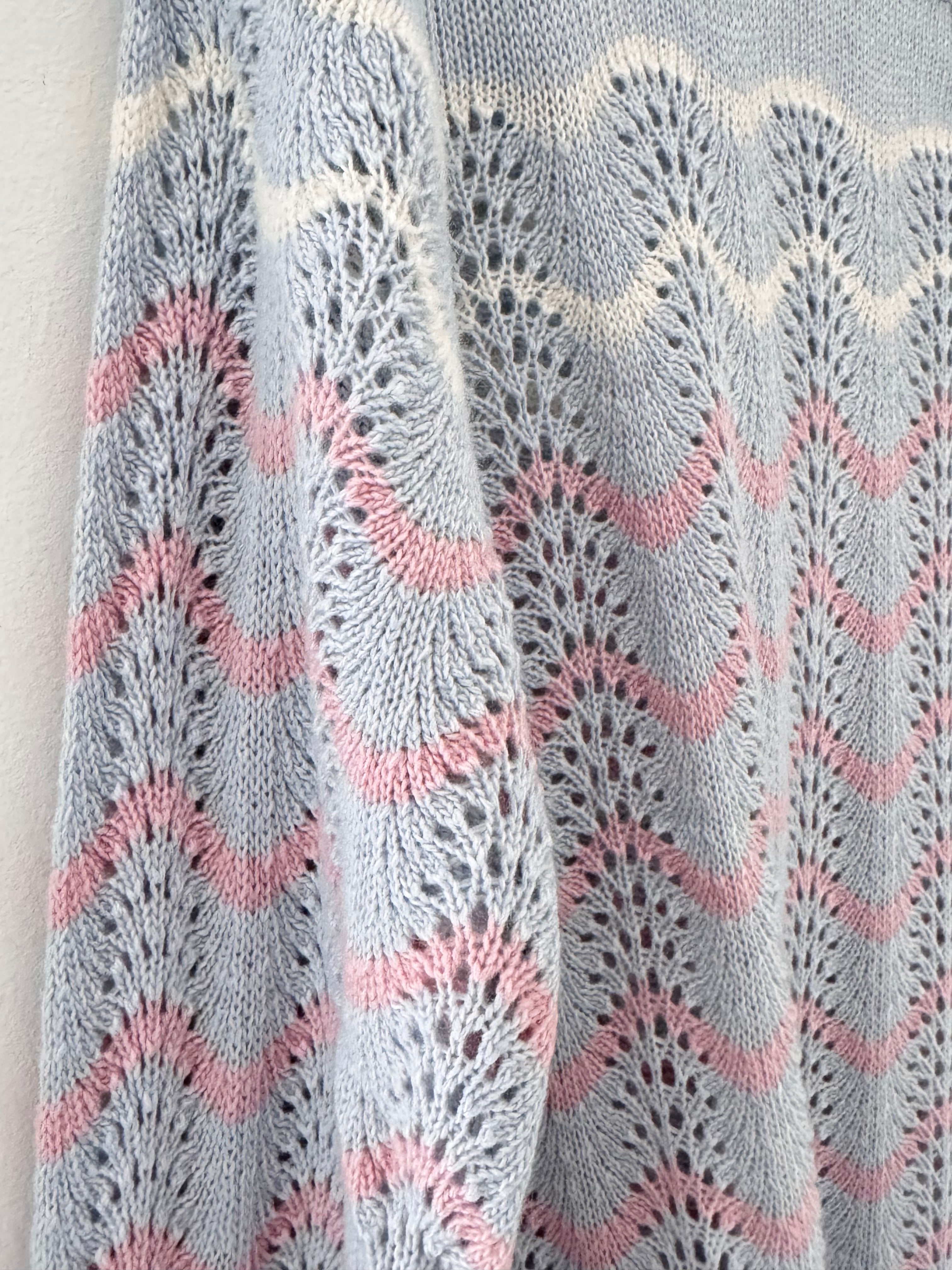 Wavy Cashmere Jumper in Blue & Pink