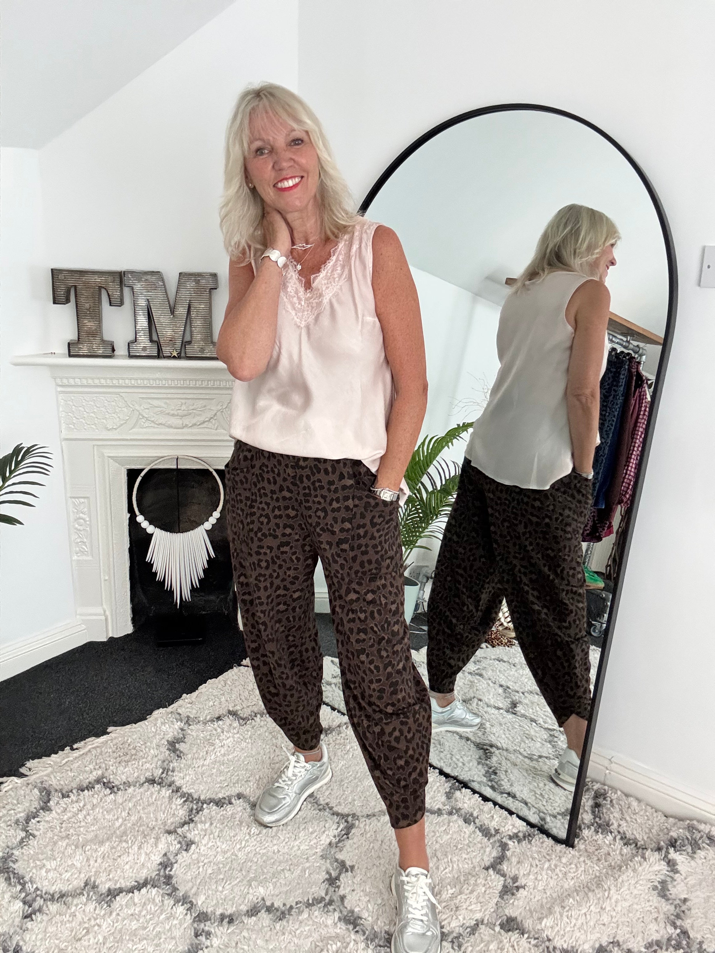 Barrel Stretch Trousers in Cocoa Leopard