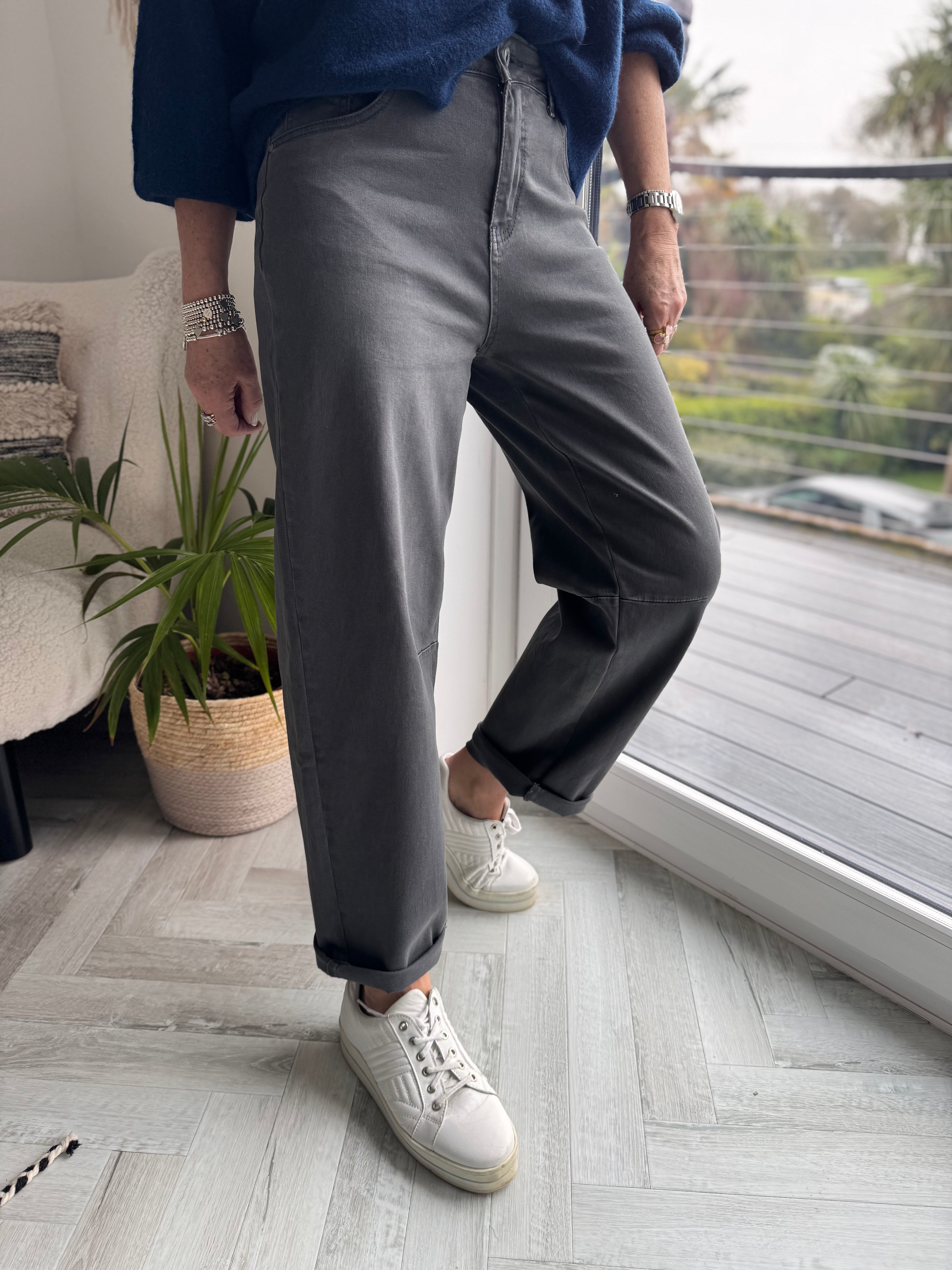 Stretch Boyfriend Jeans in Dark Grey