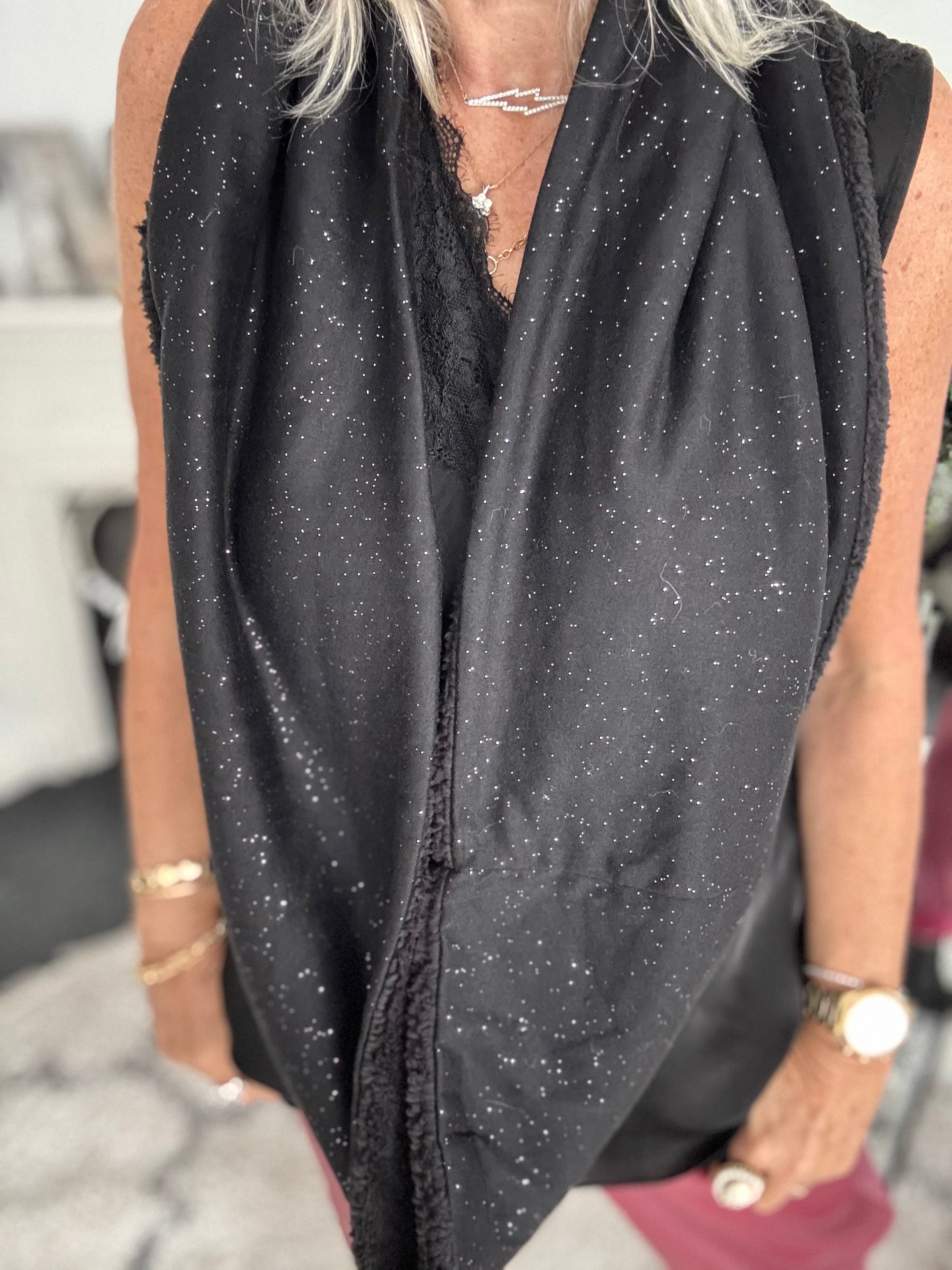 Shimmer & Fur Snood in Black