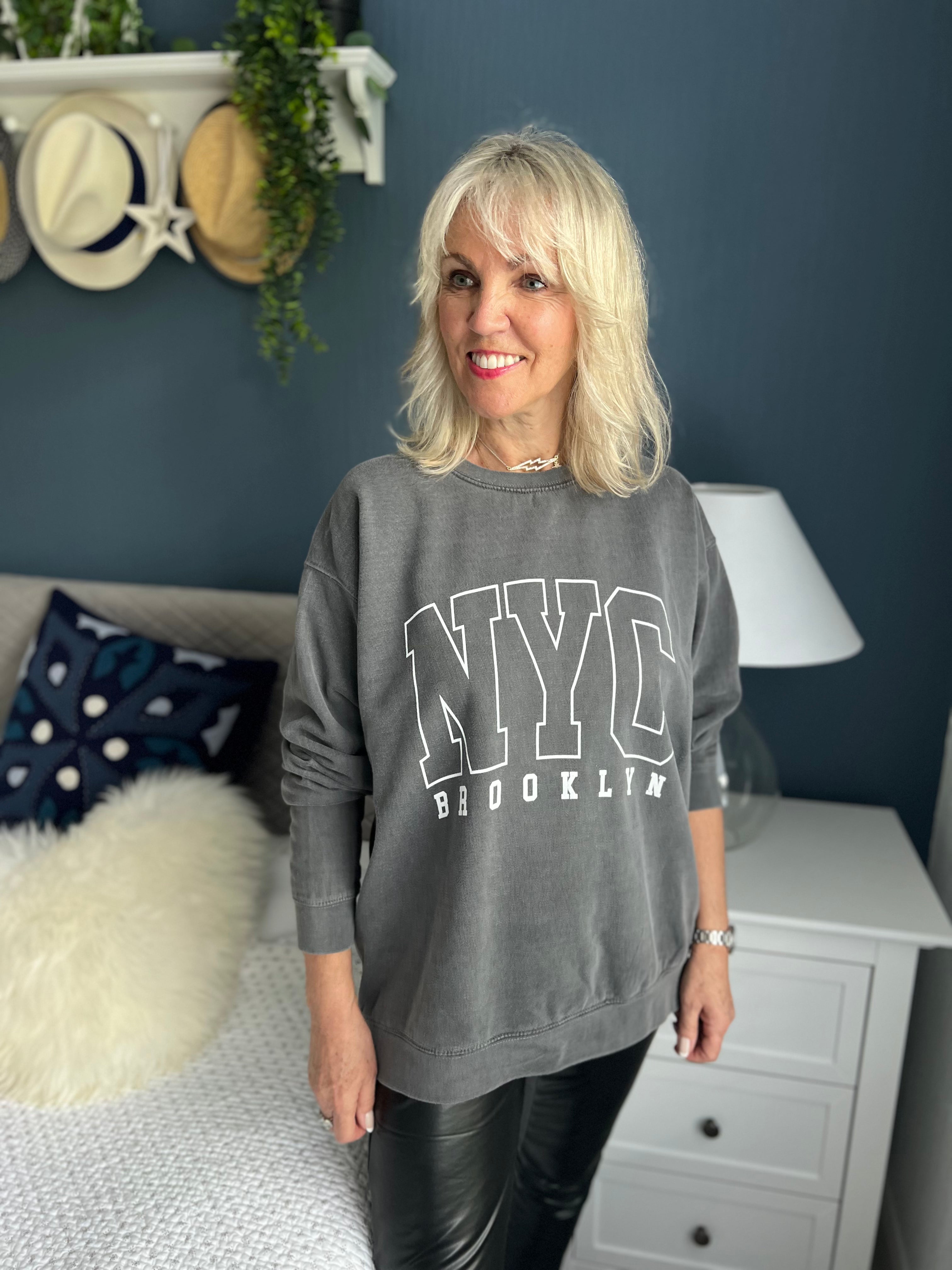 Vintage Wash NYC Sweatshirt in Charcoal