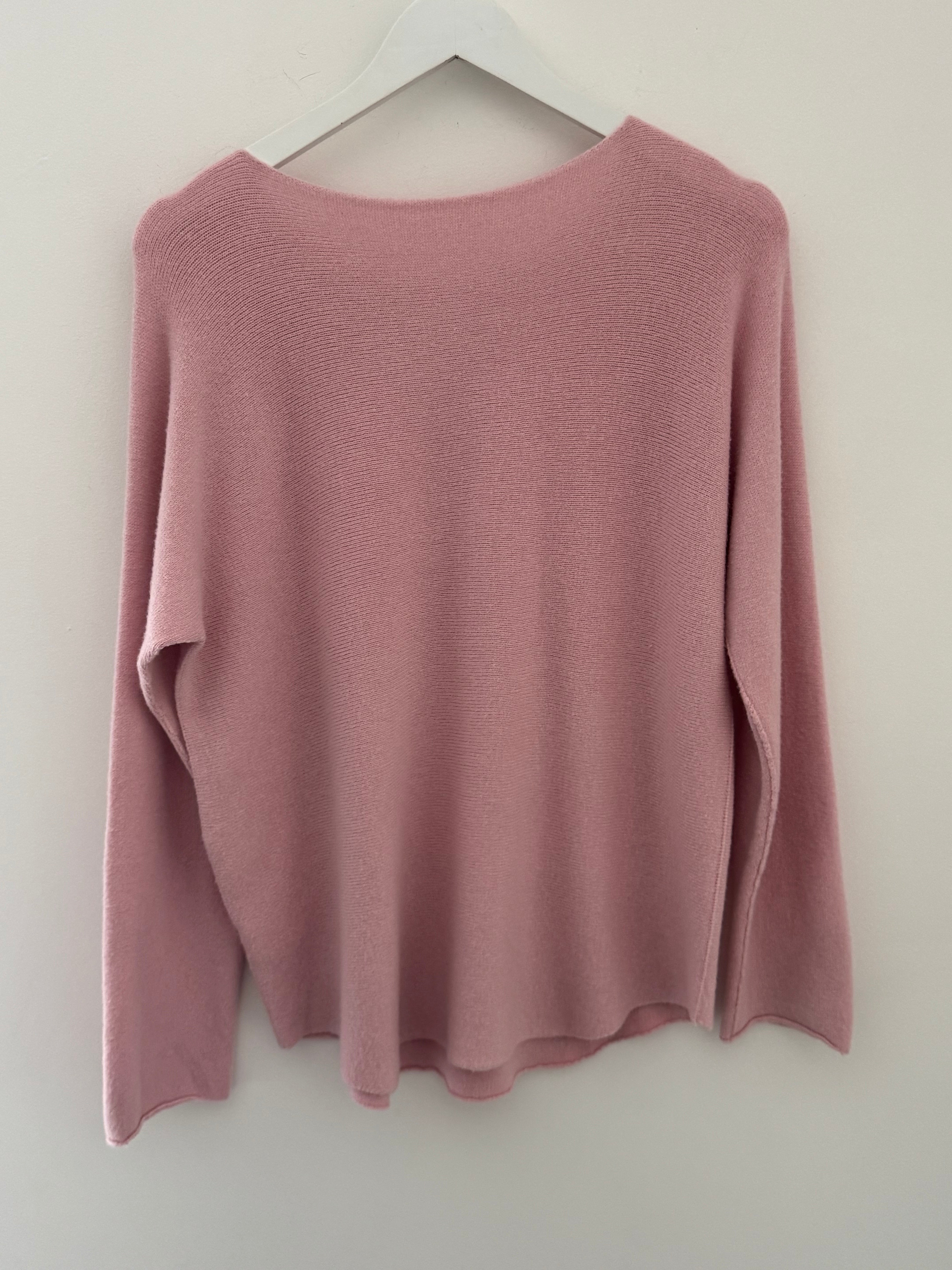 Simple Round Neck Jumper in Blush Pink