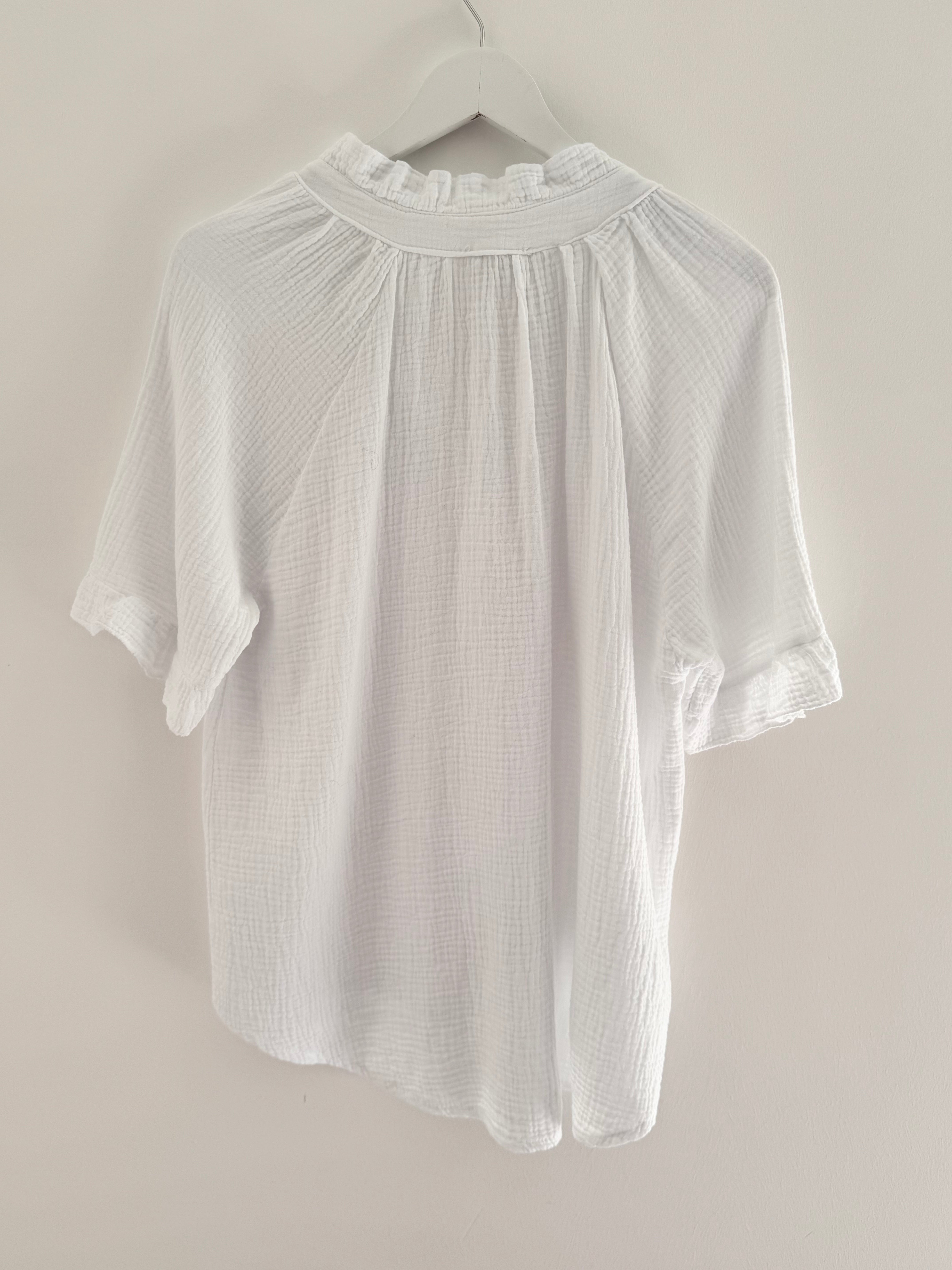Short Sleeve Cheesecloth Shirt in White