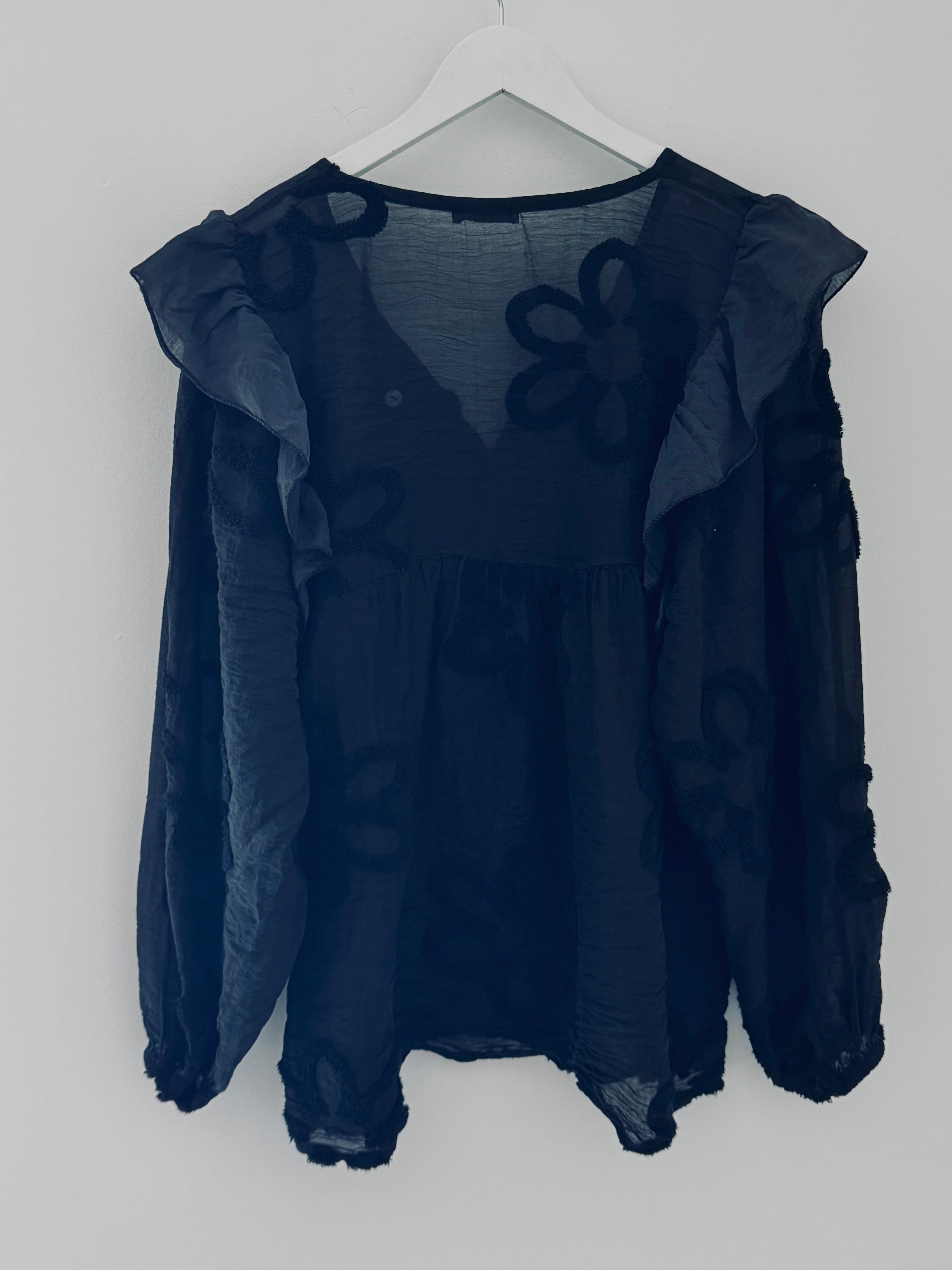 Textured Floral Design Shirt in Black
