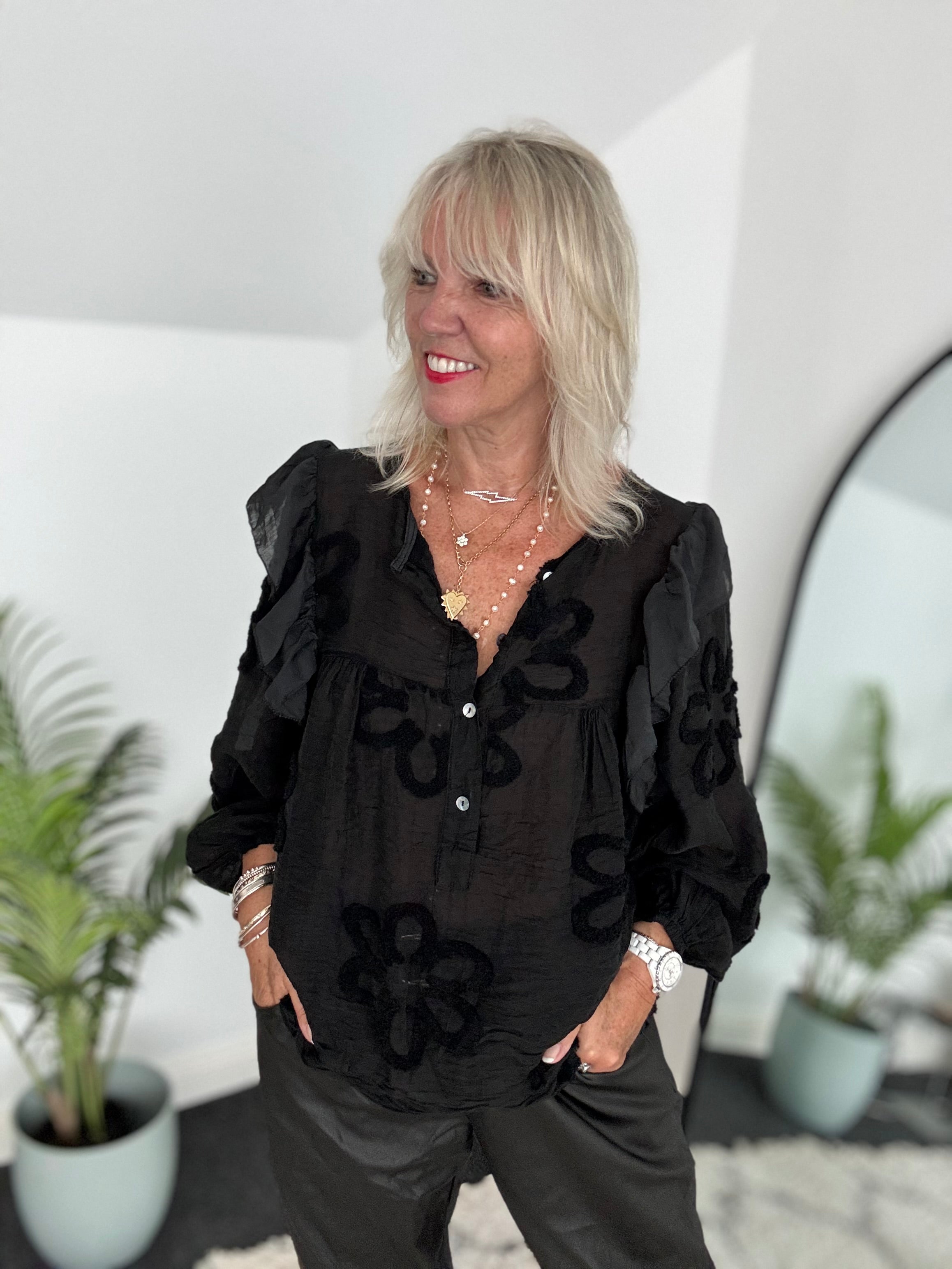Textured Floral Design Shirt in Black