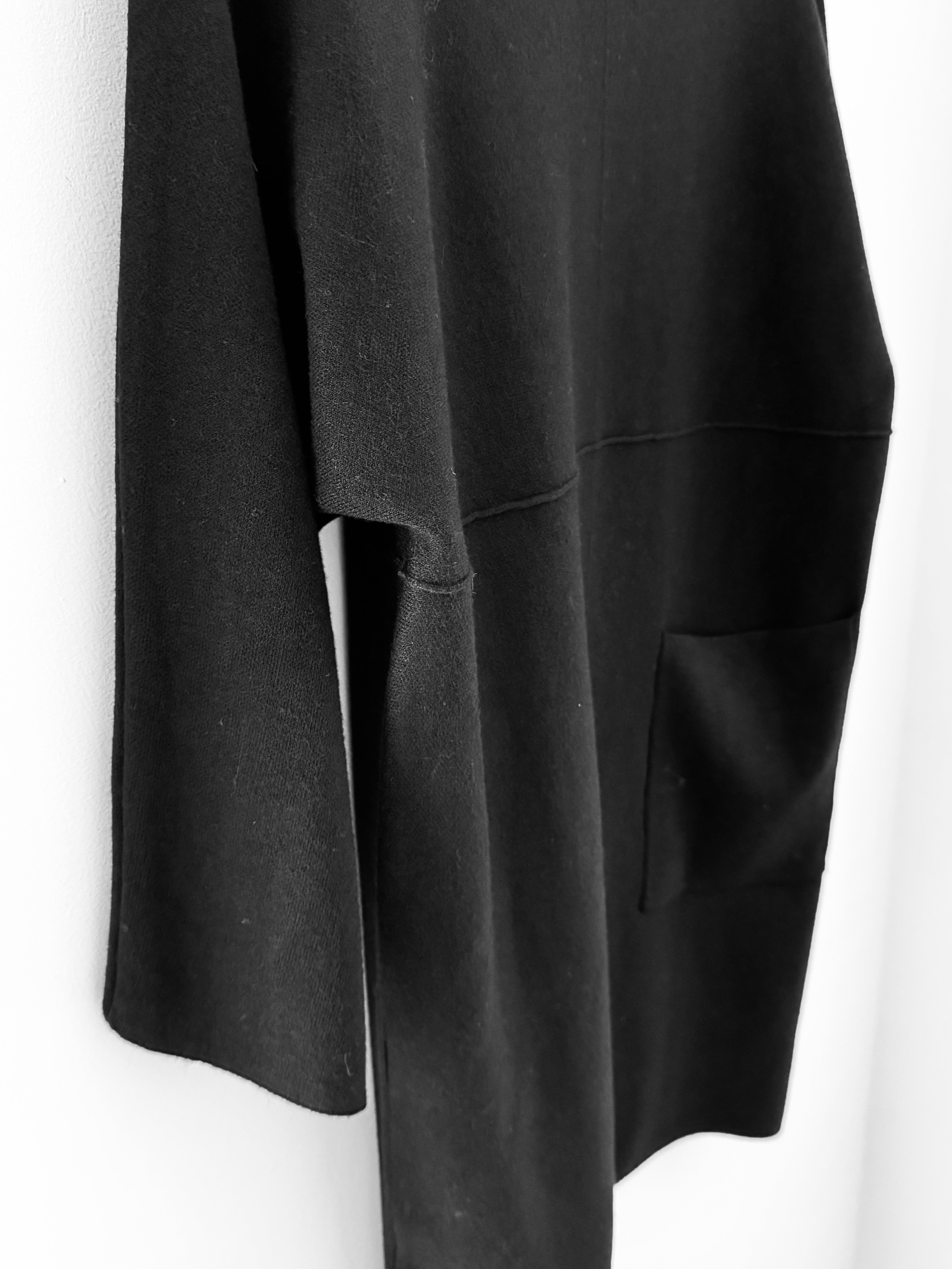 Luxe Knitted Pocket Dress in Black