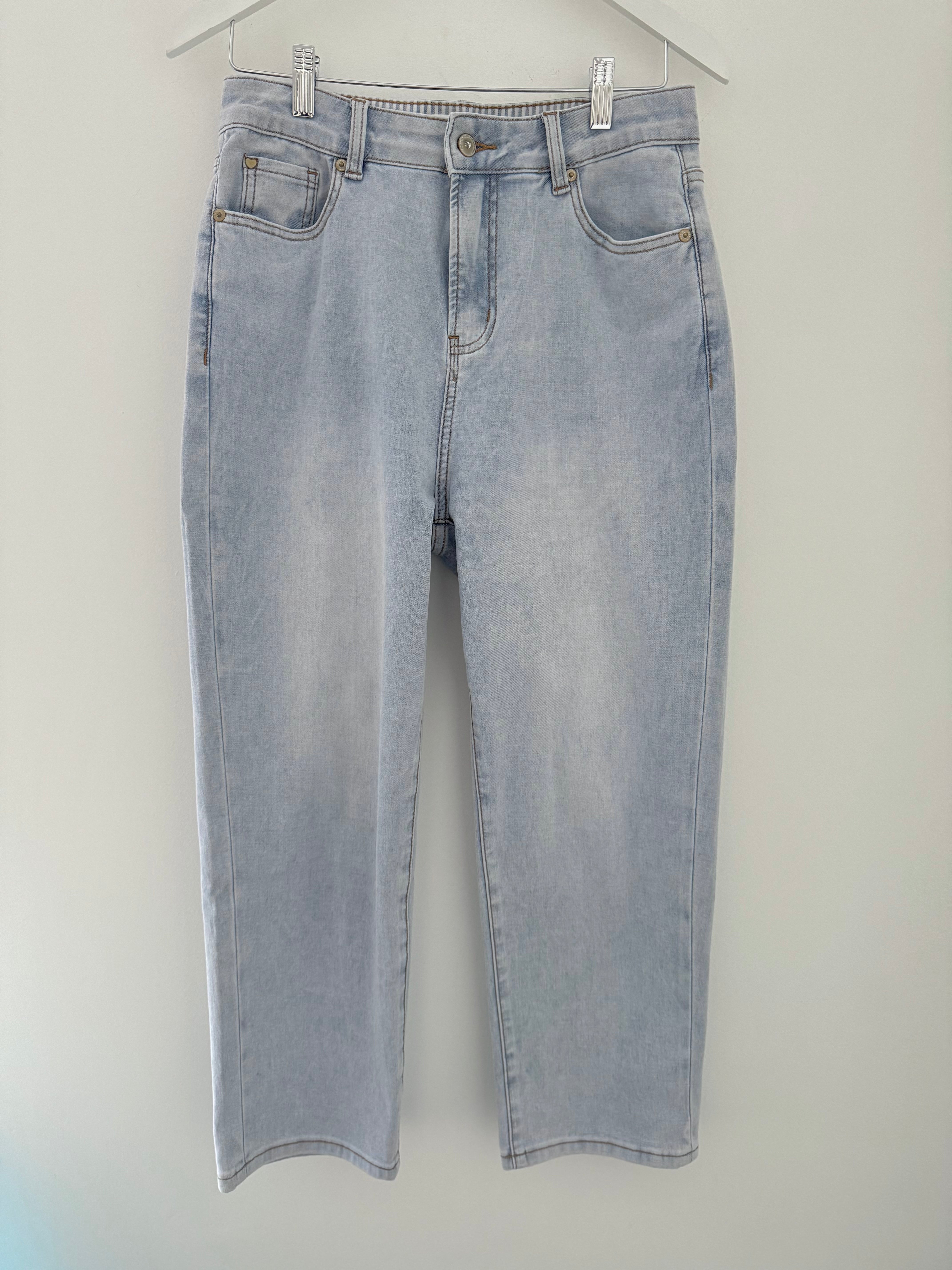 Slim Stretch Boyfriend Jeans in Light Denim