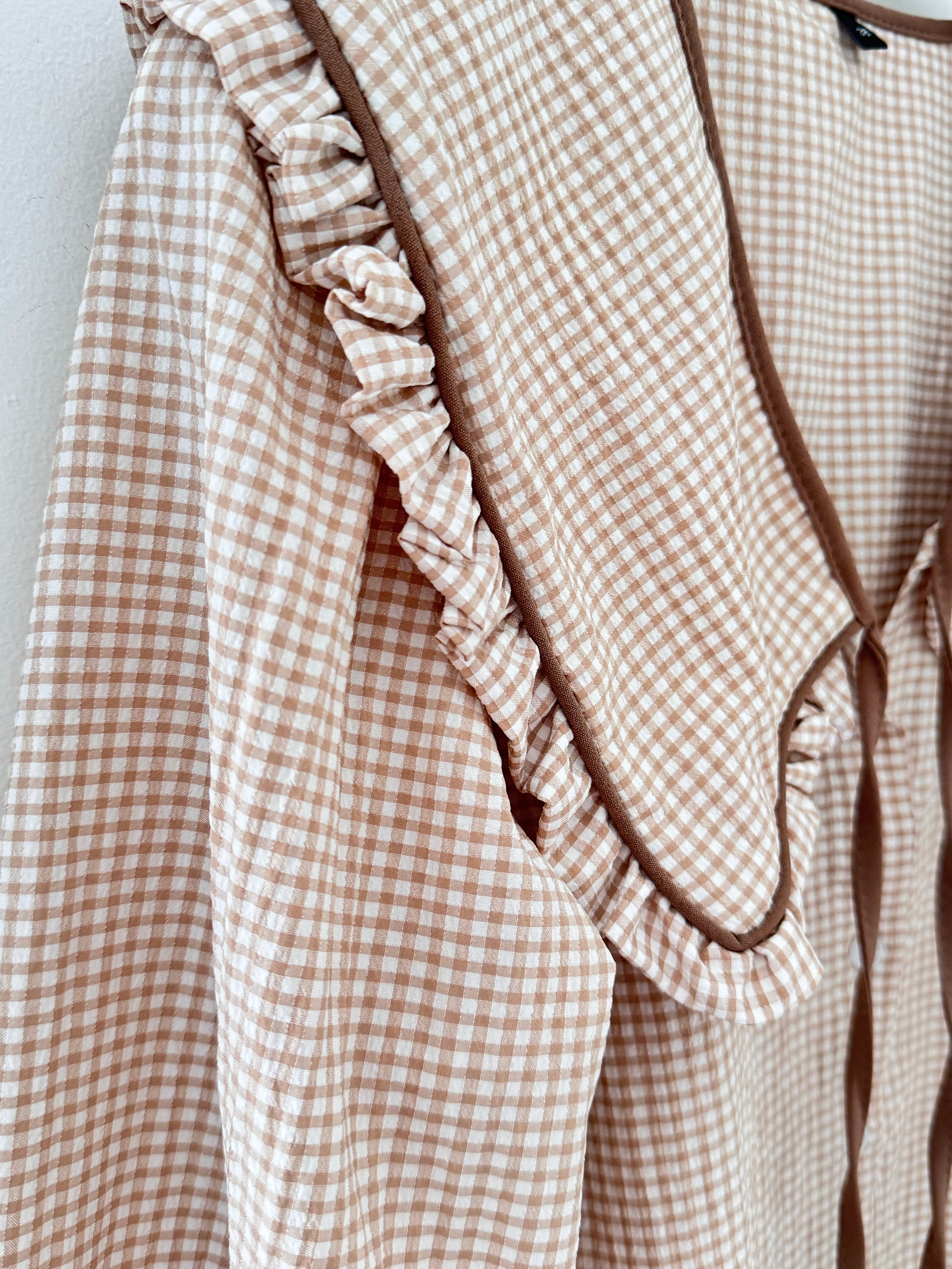Gingham Seersucker Collar Shirt in Biscuit
