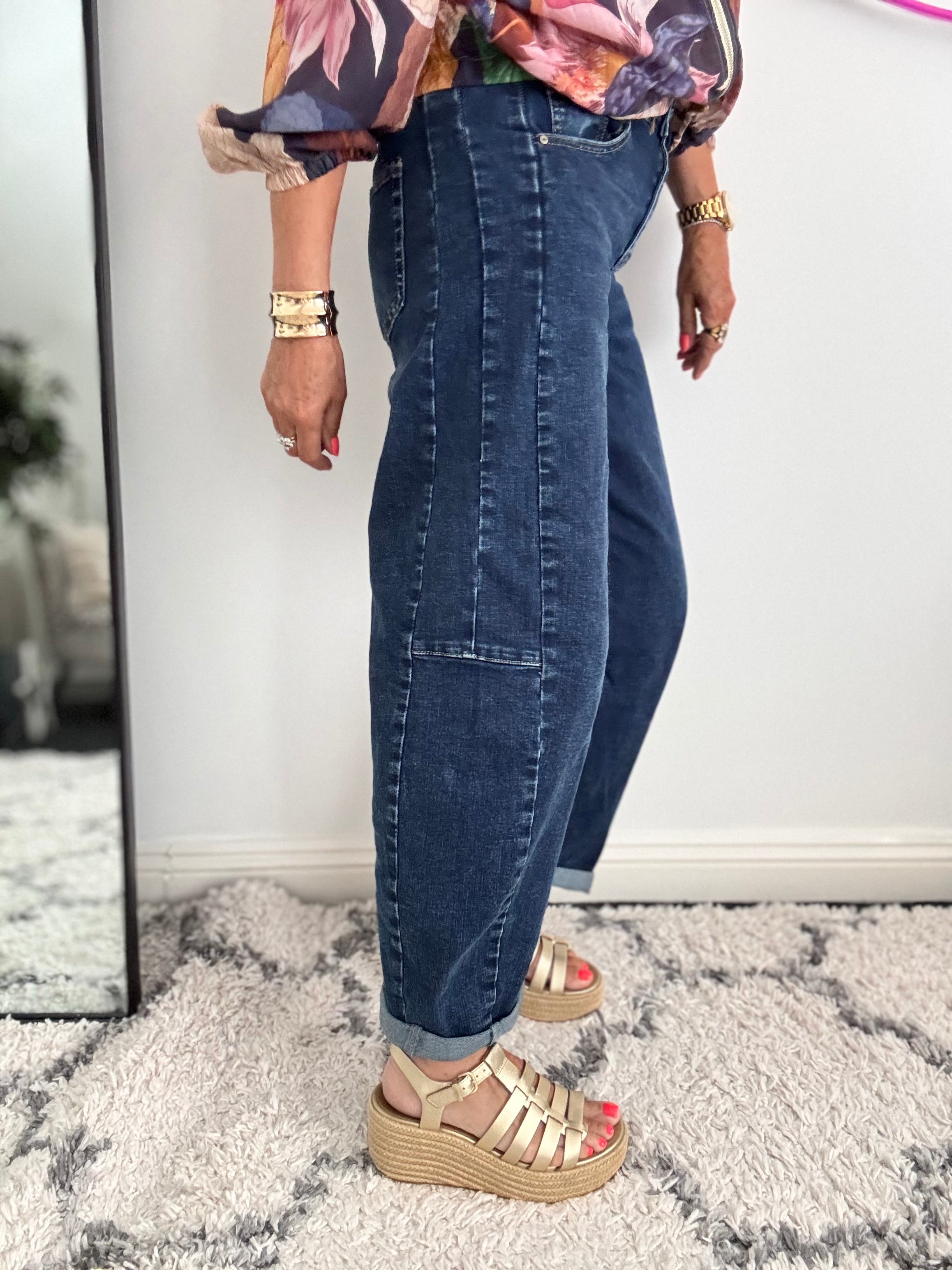 Barrel Leg Jeans in Deep Denim