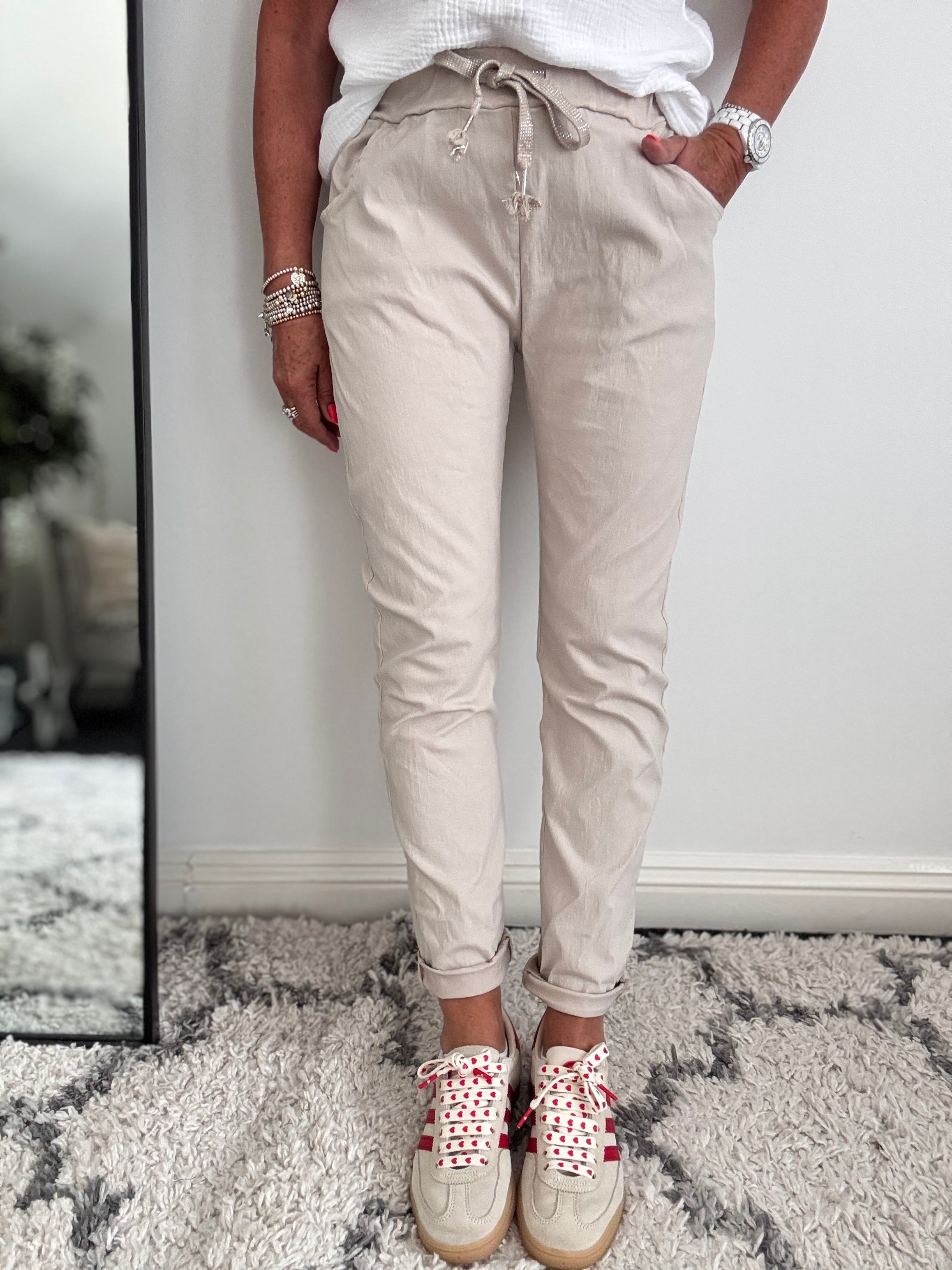 Super Stretch Joggers in Stone