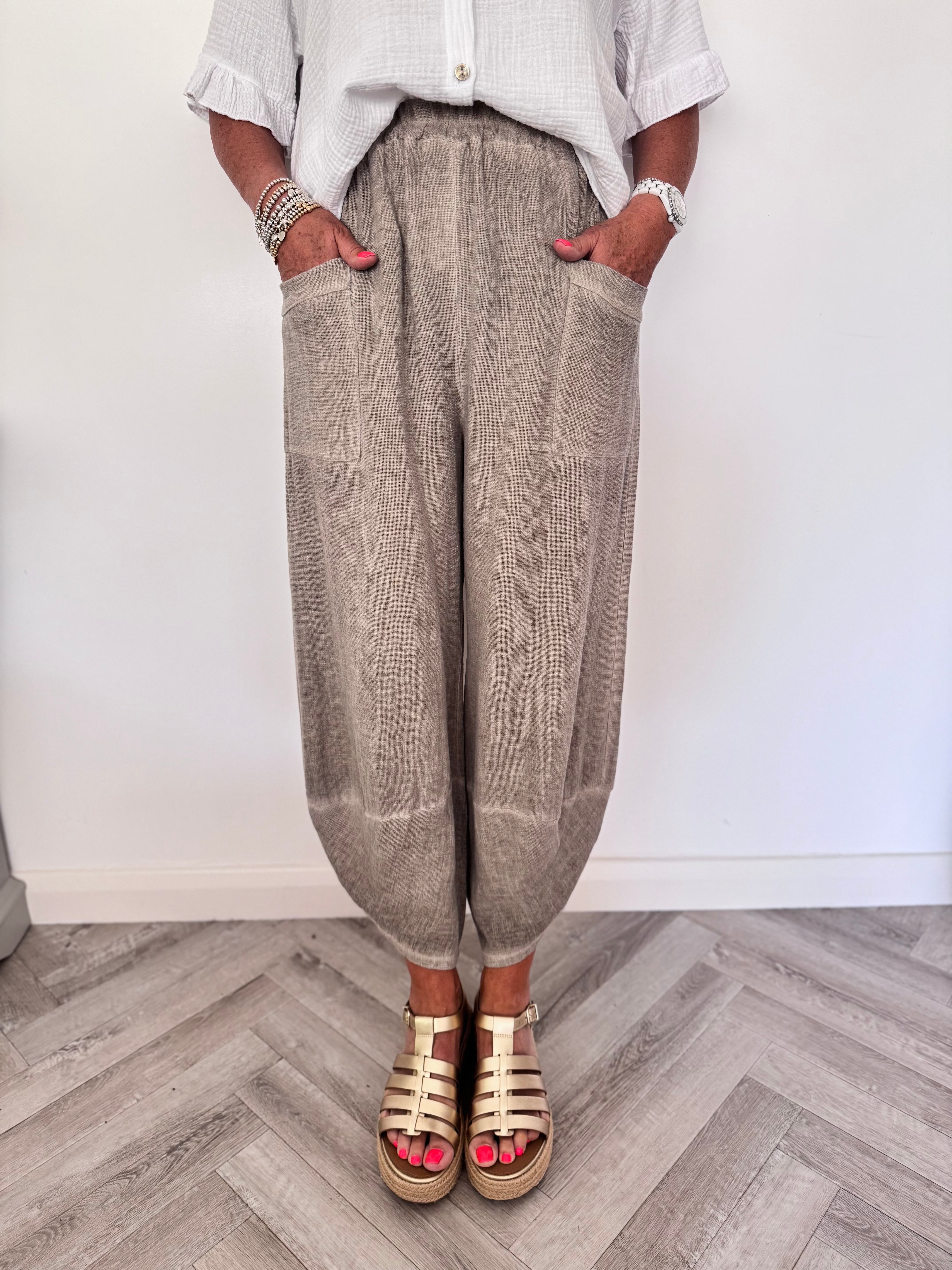 Linen & Cotton Barrel Trousers in Mocha