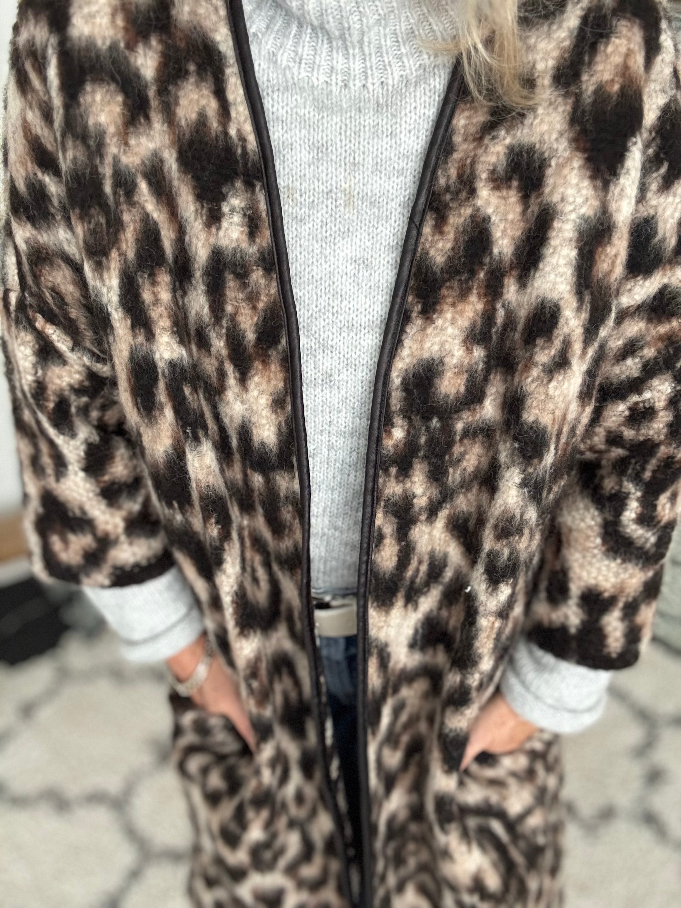 Soft Coatigan in Leopard