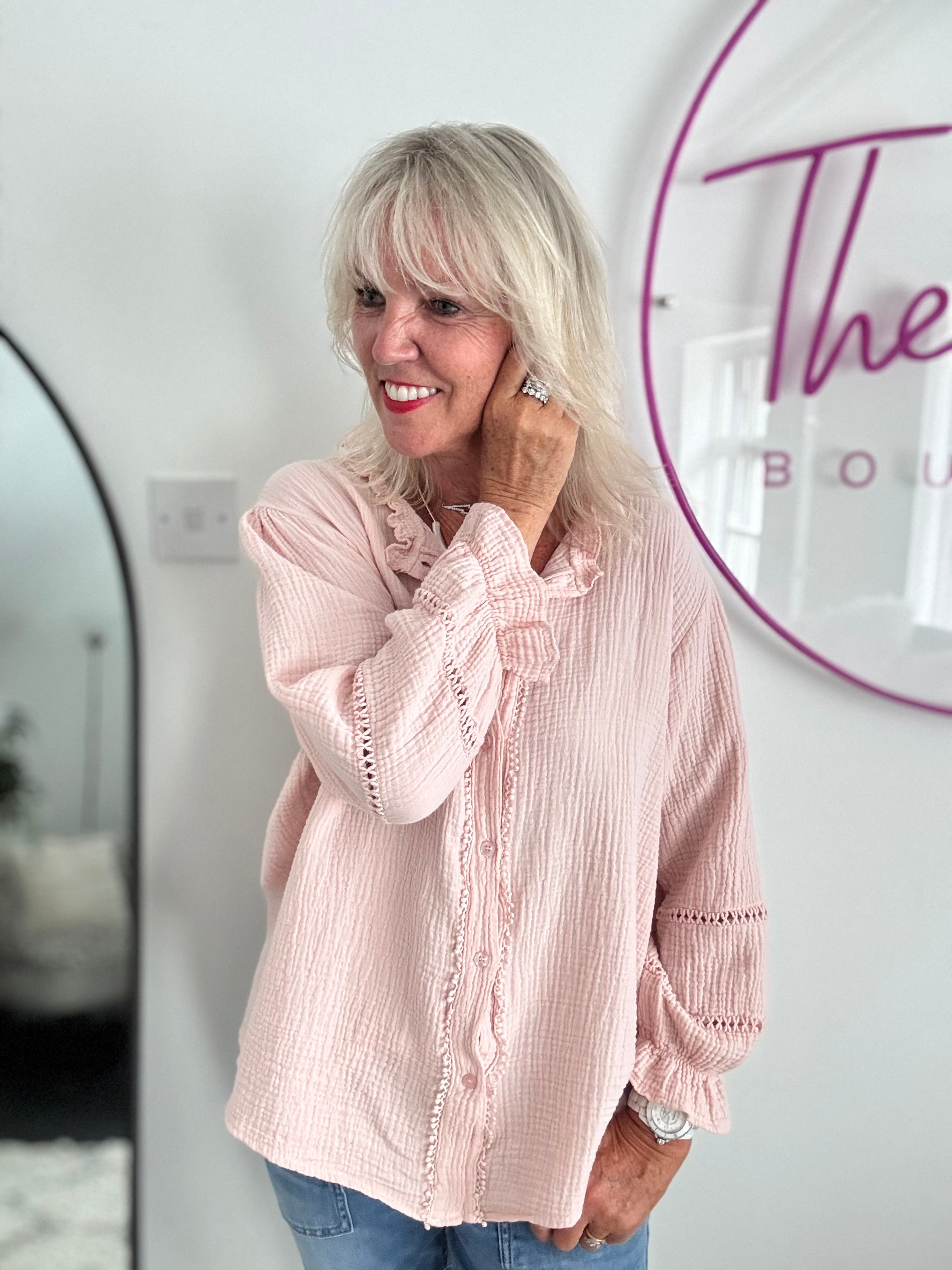Detailed Cheesecloth Shirt in Soft Pink