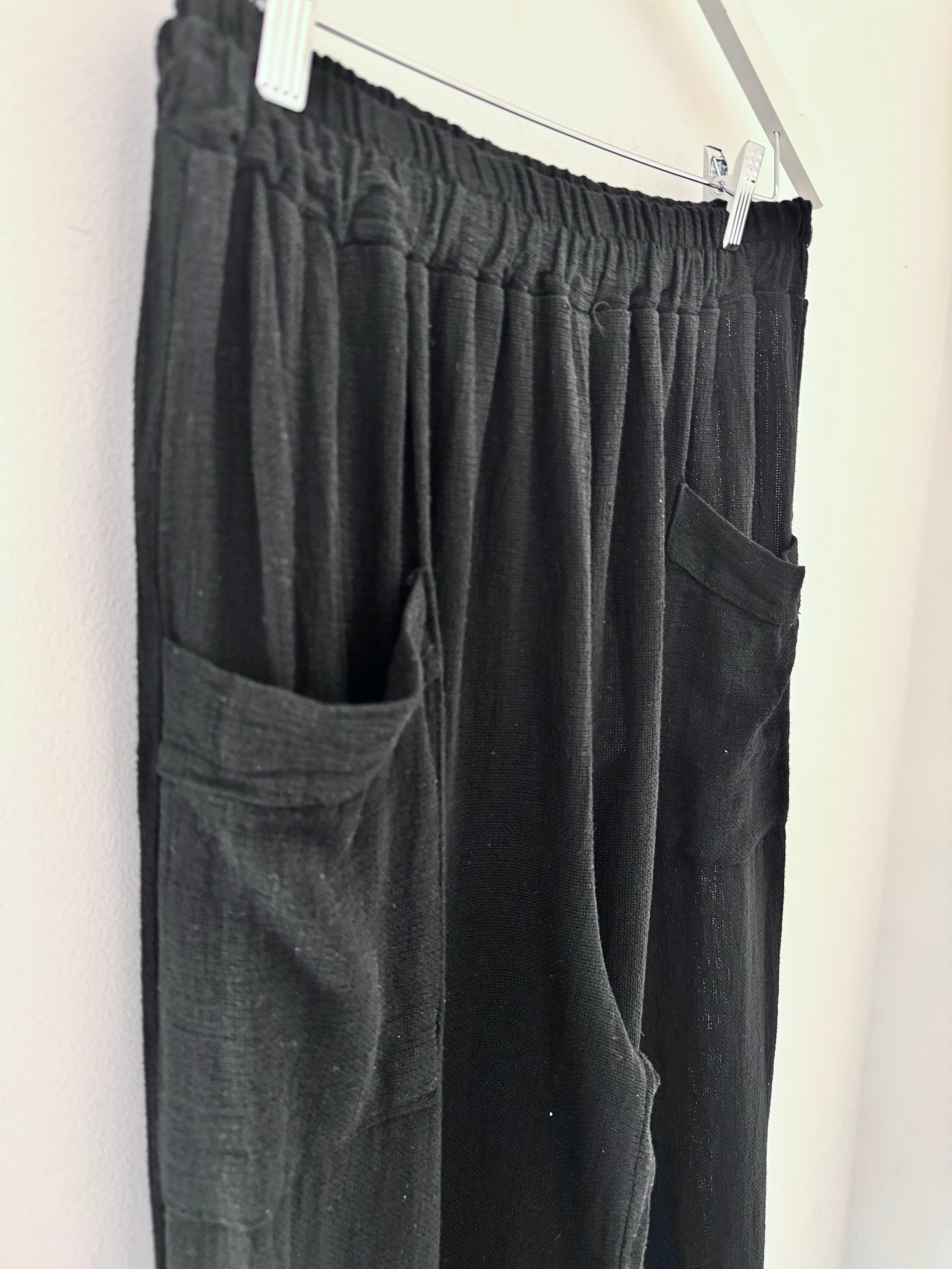 Linen & Cotton Barrel Trousers in Black