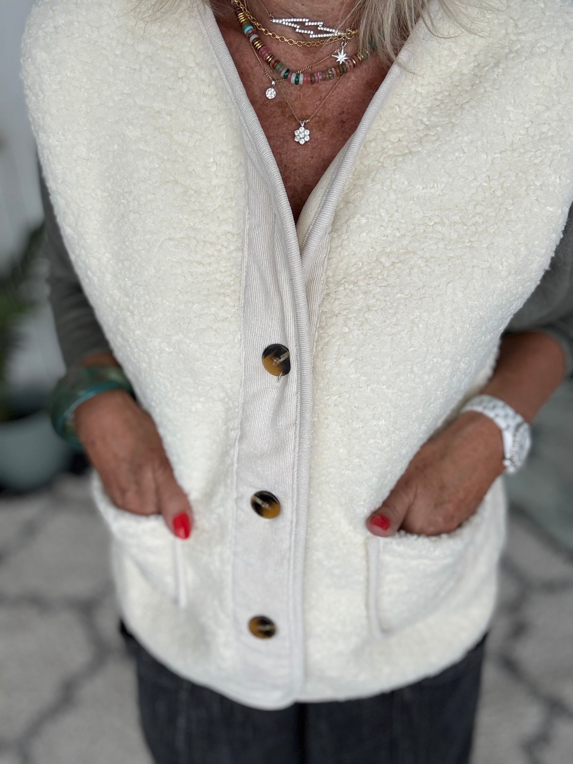Soft Teddy Gilet in Vanilla