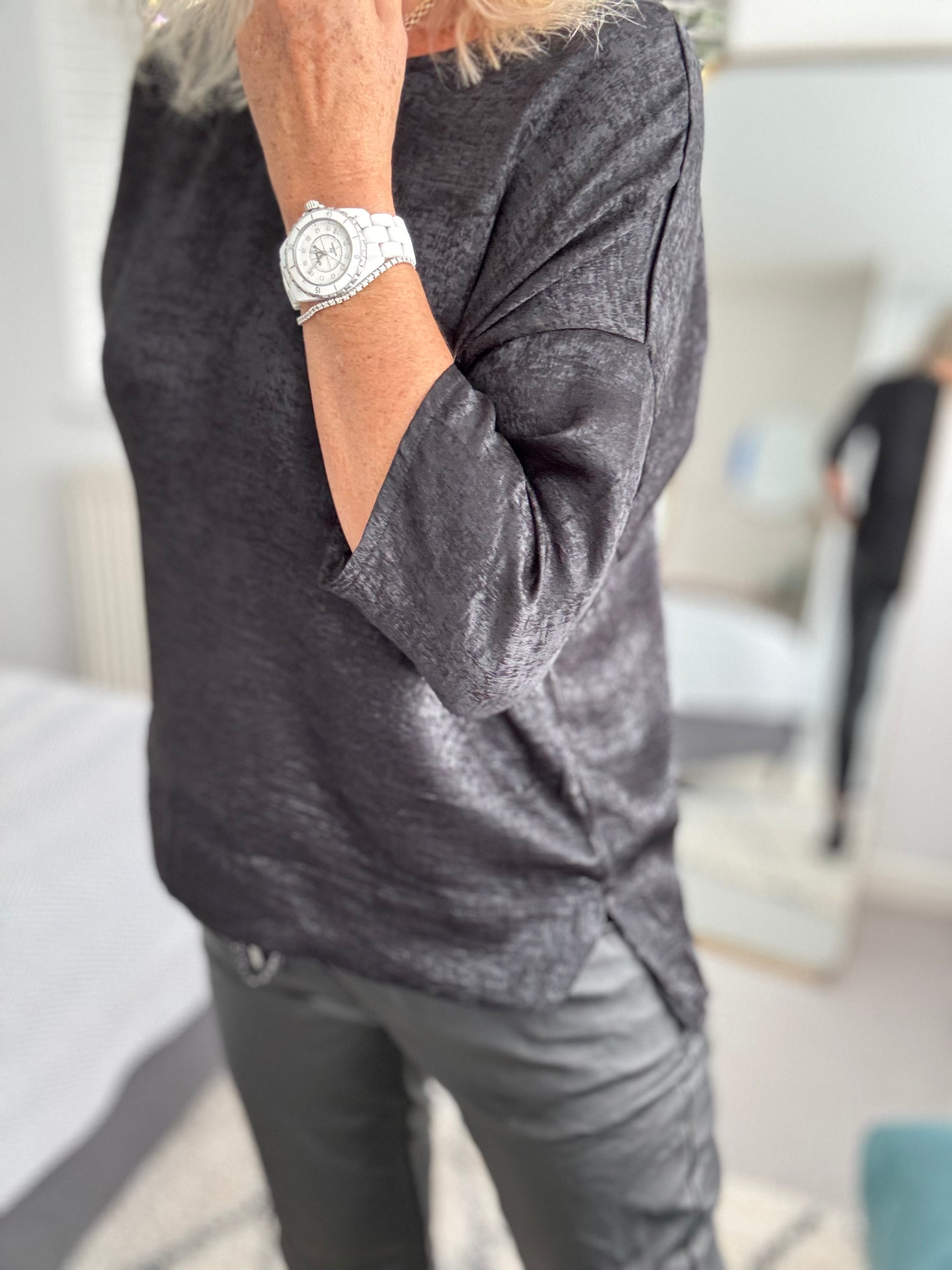 Silky Shimmer Top in Black