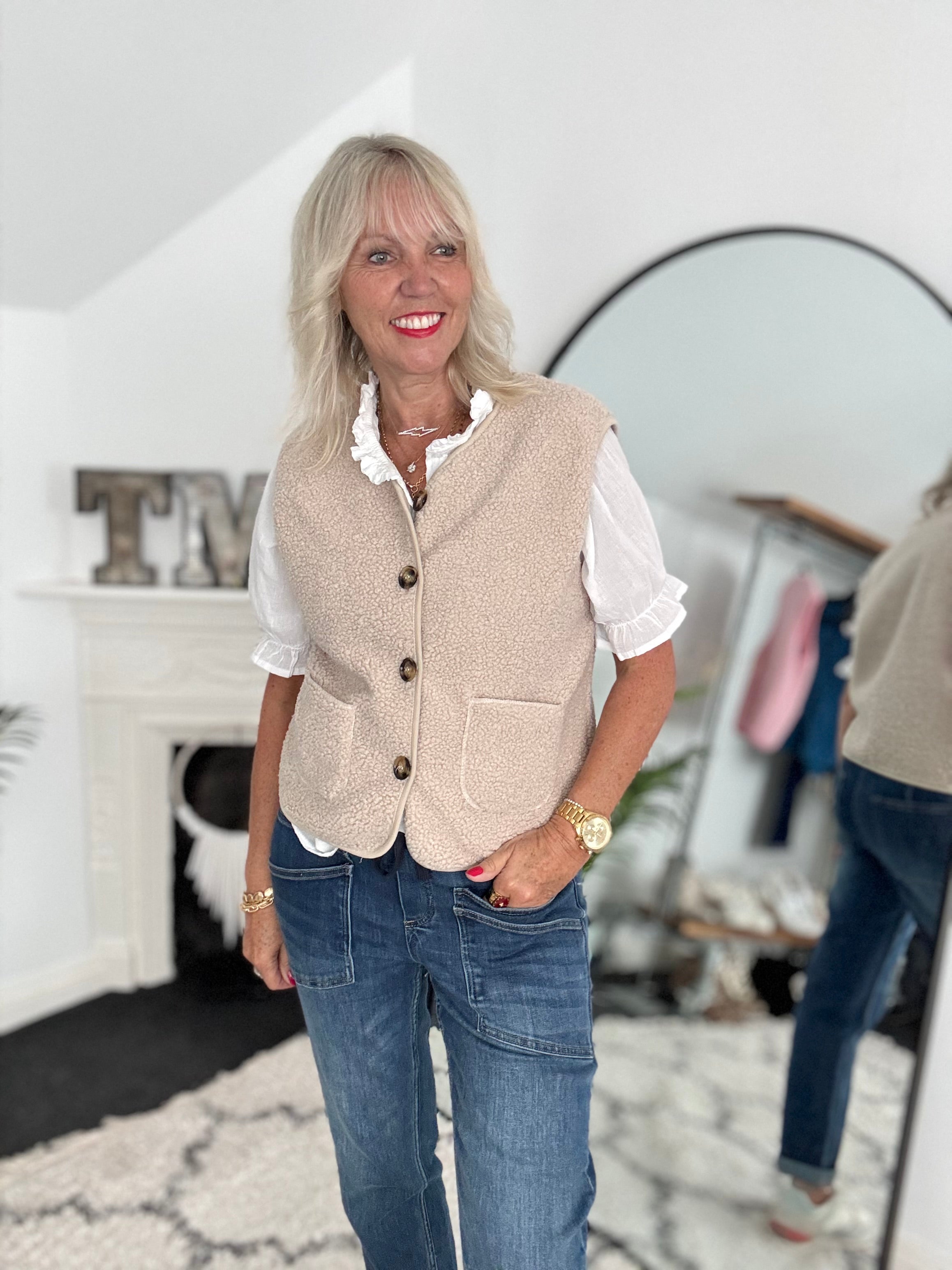 Boucle Gilet in Ecru