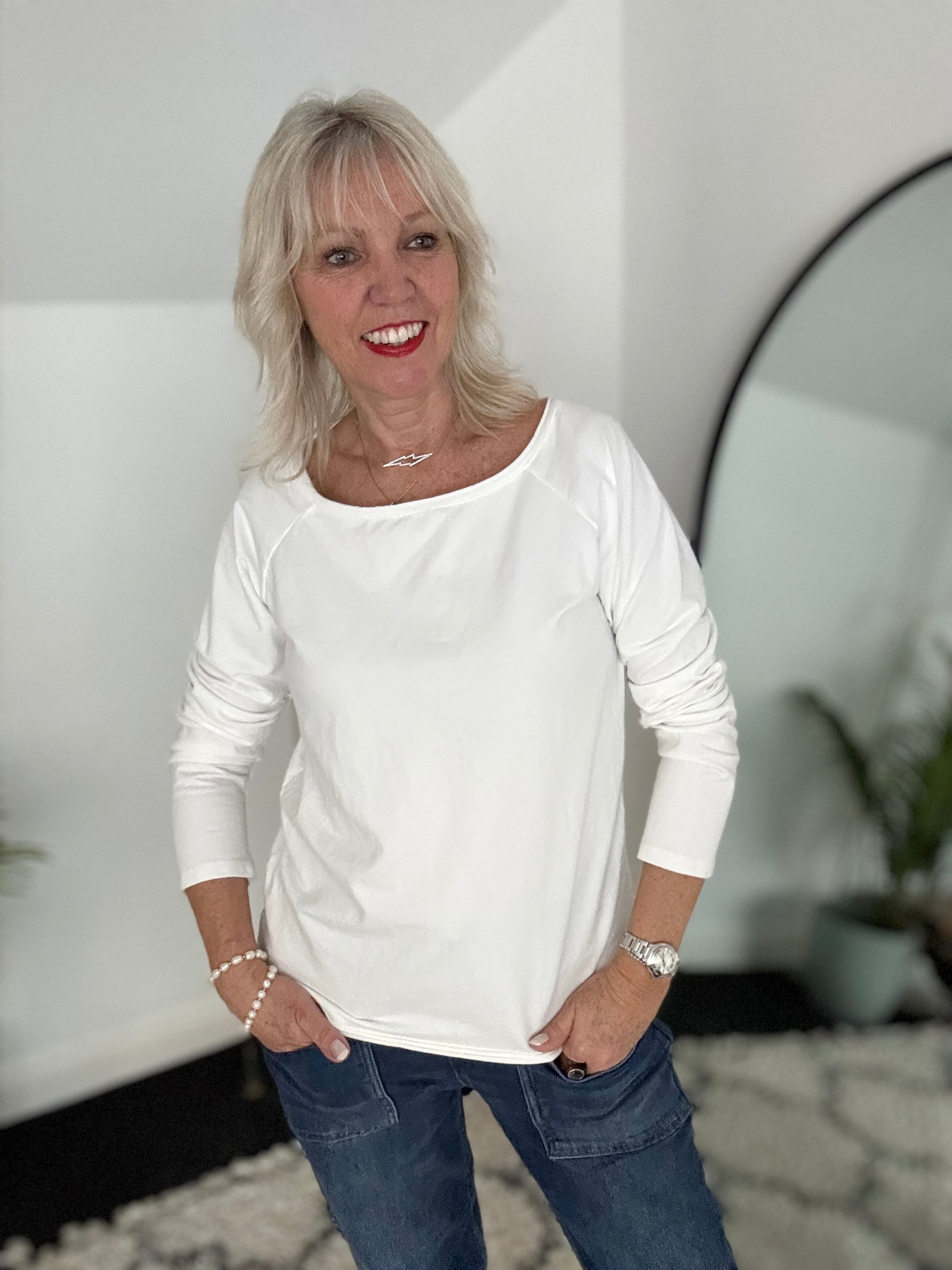 Raglan Roll Edge Sweatshirt in Ivory